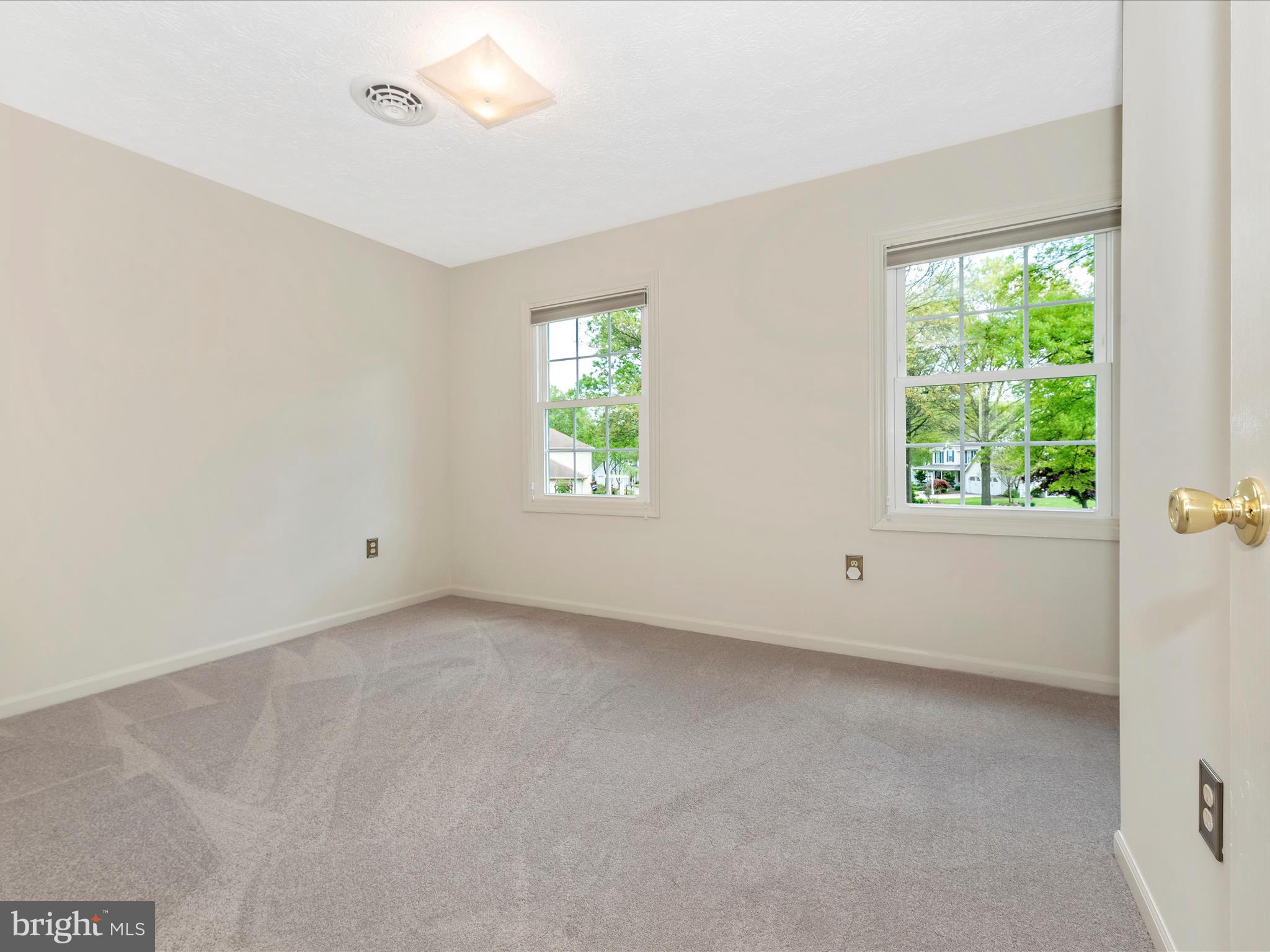 CHESTNUT FARMS - Residential