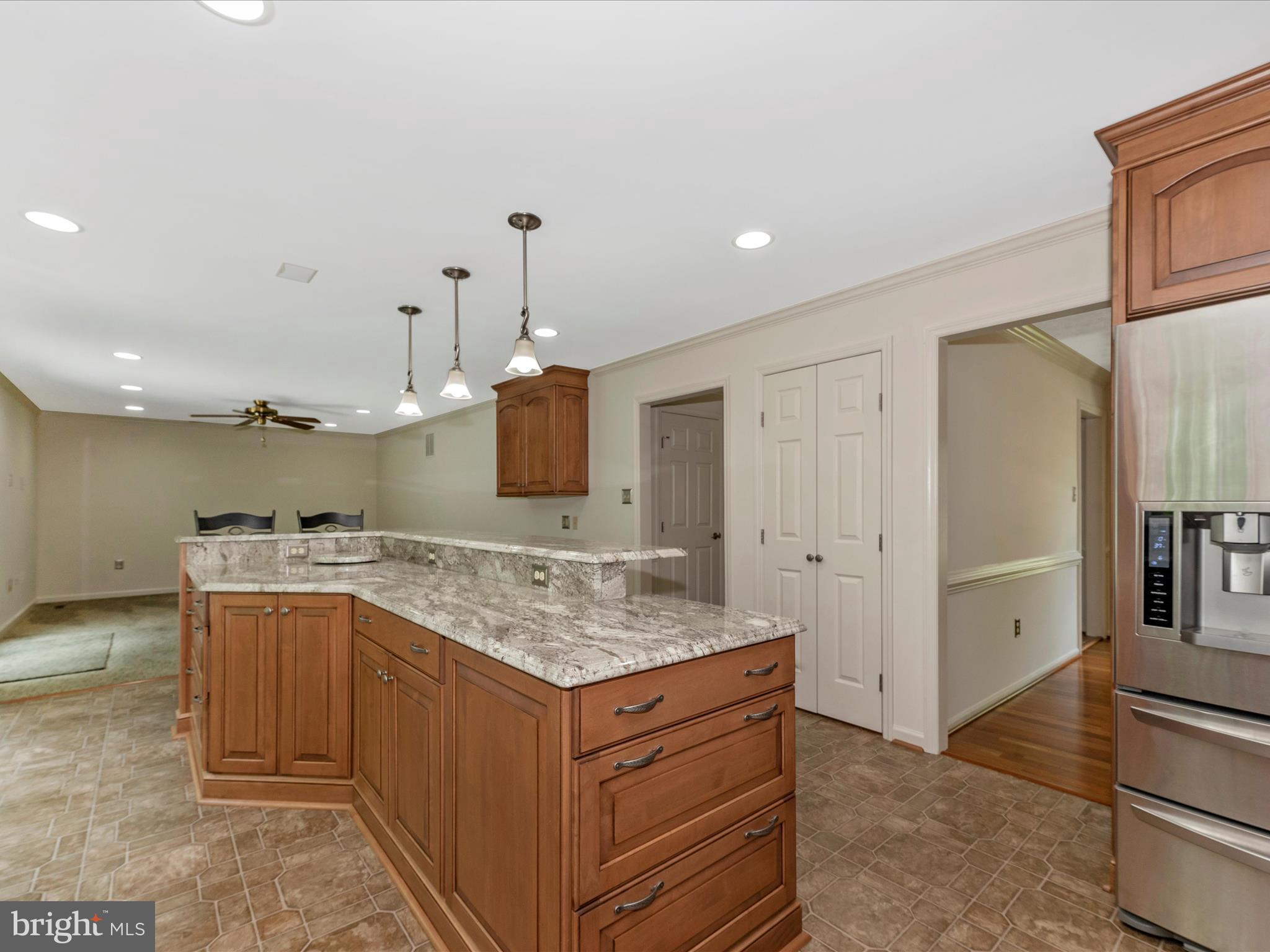 CHESTNUT FARMS - Residential