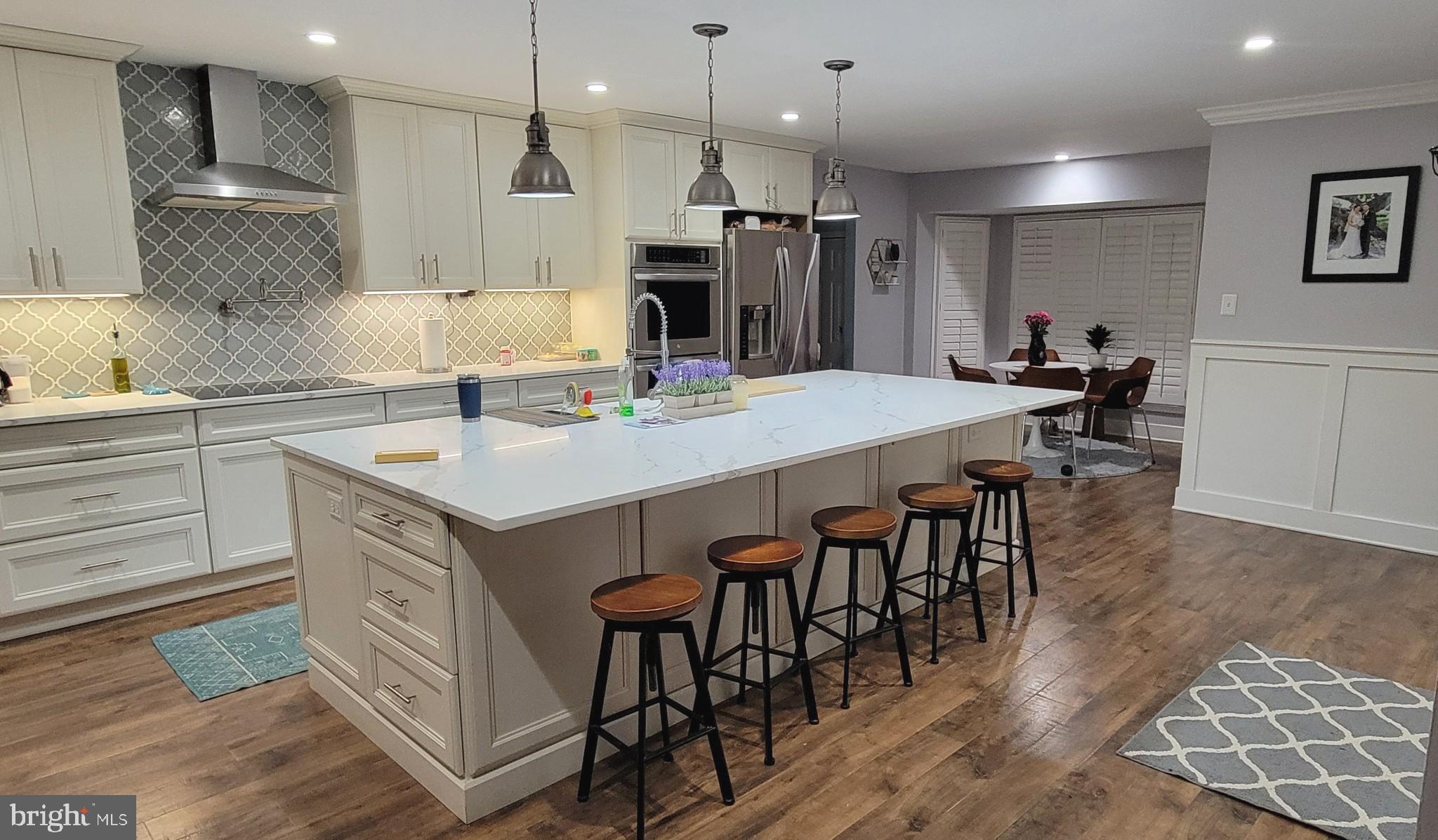 OAKTON GLEN - Residential