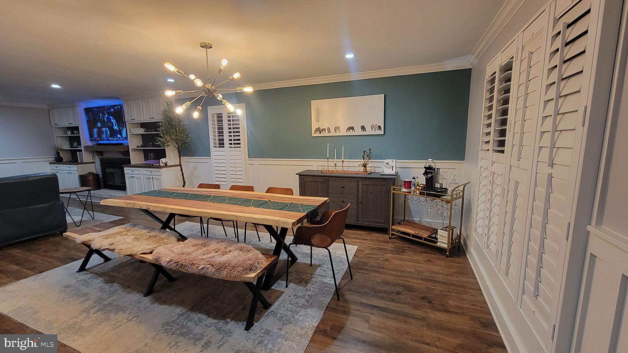 OAKTON GLEN - Residential