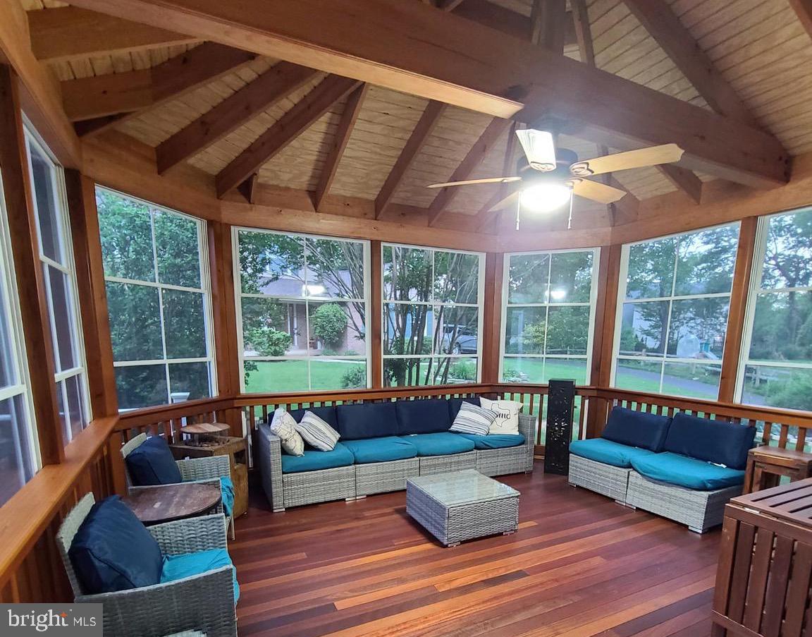 OAKTON GLEN - Residential