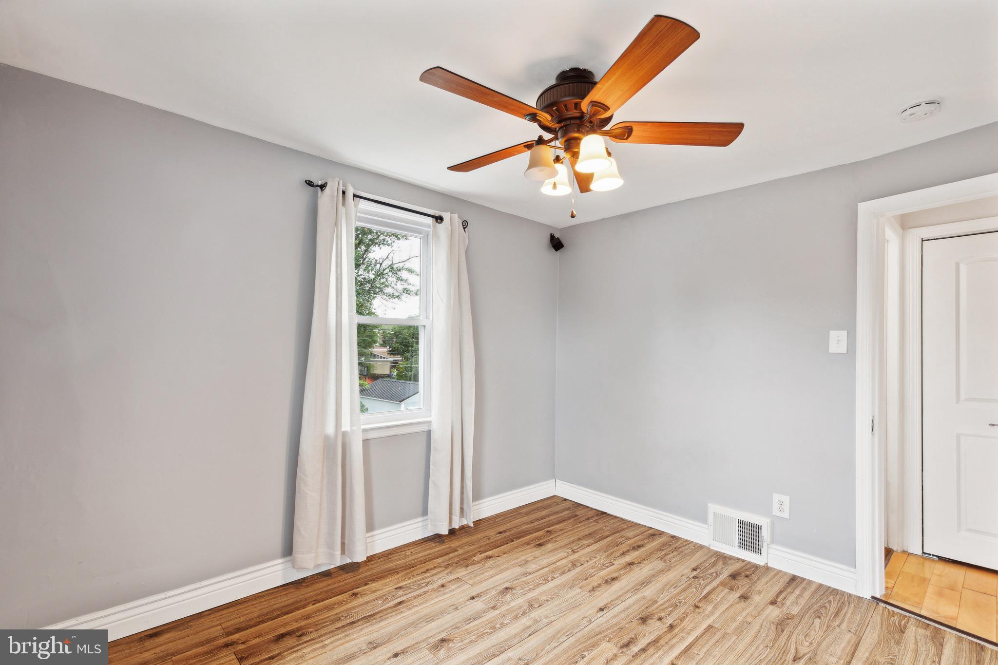 MILL RUN - Residential