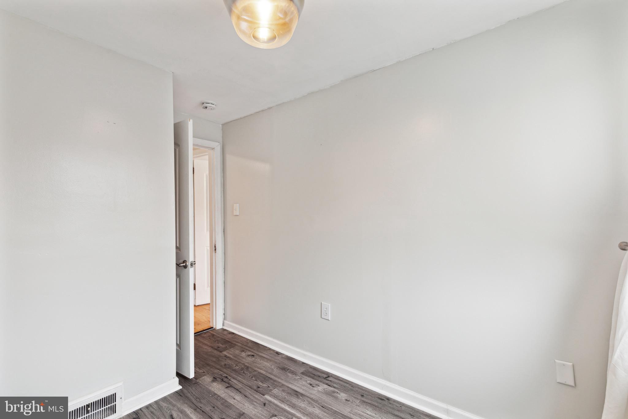 MILL RUN - Residential