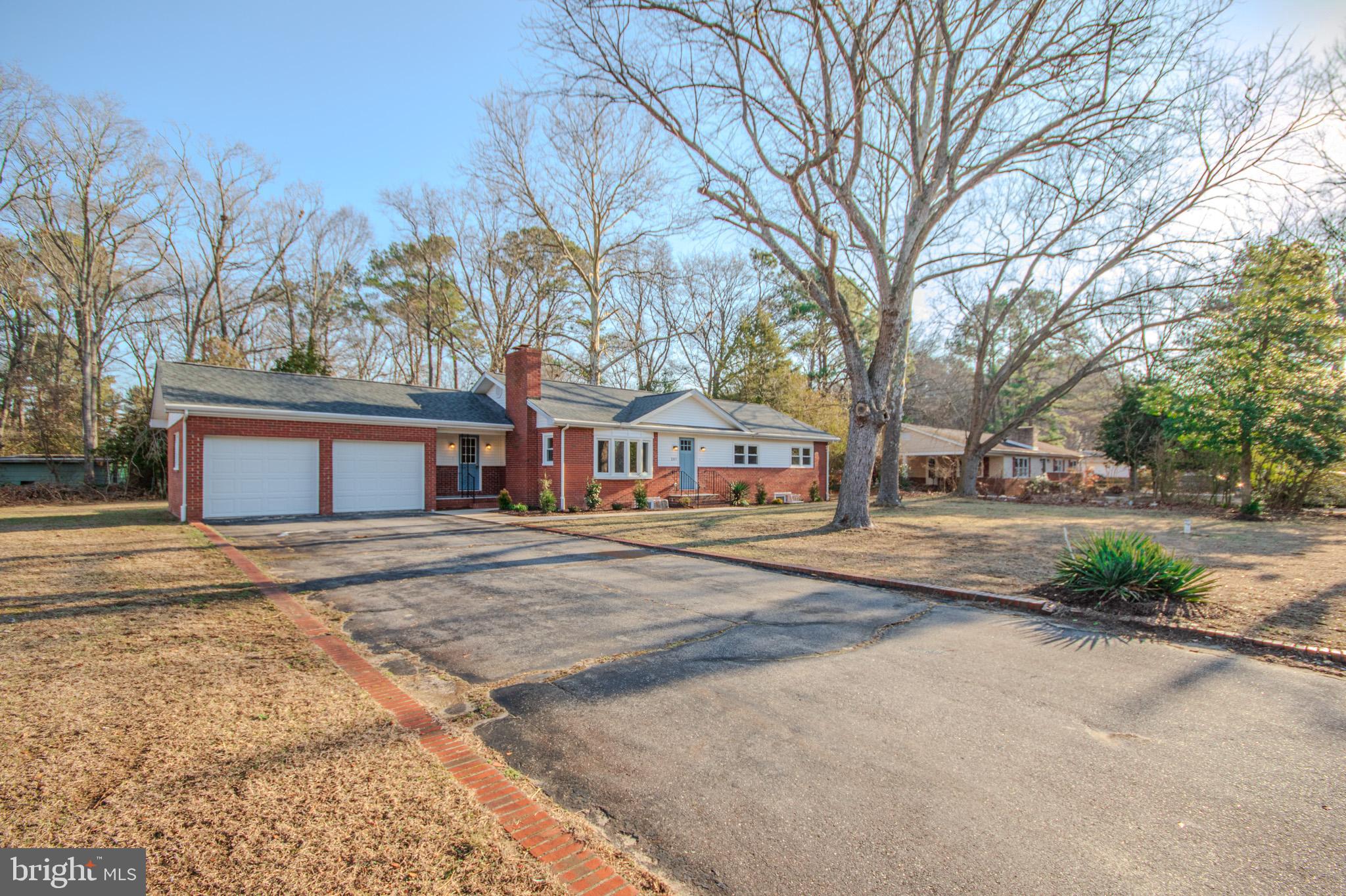 207 MORRIS DRIVE