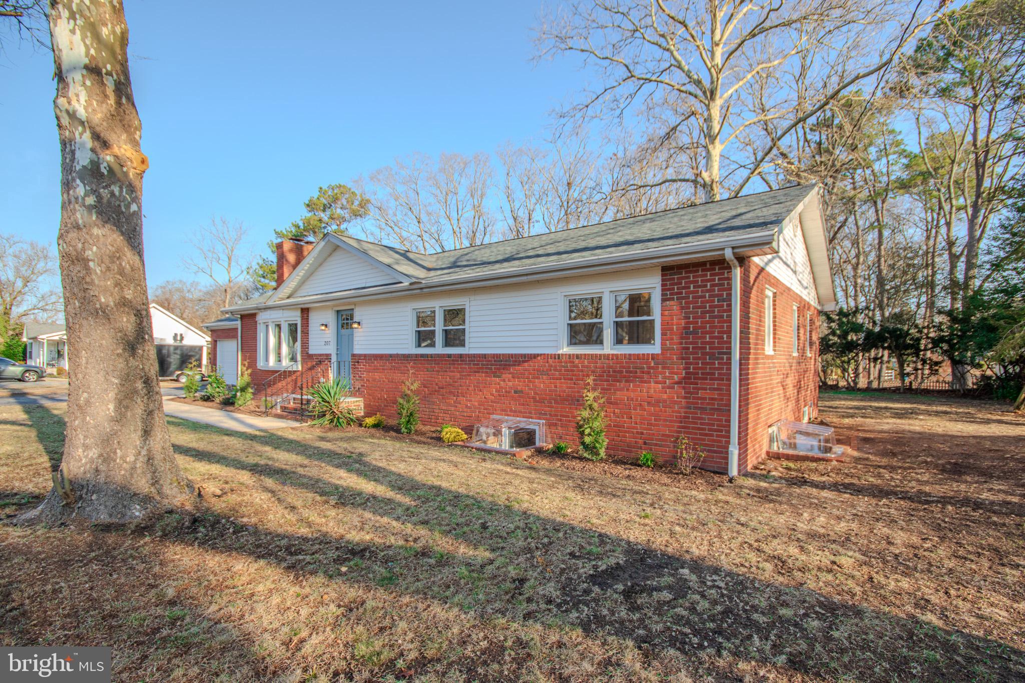 207 MORRIS DRIVE