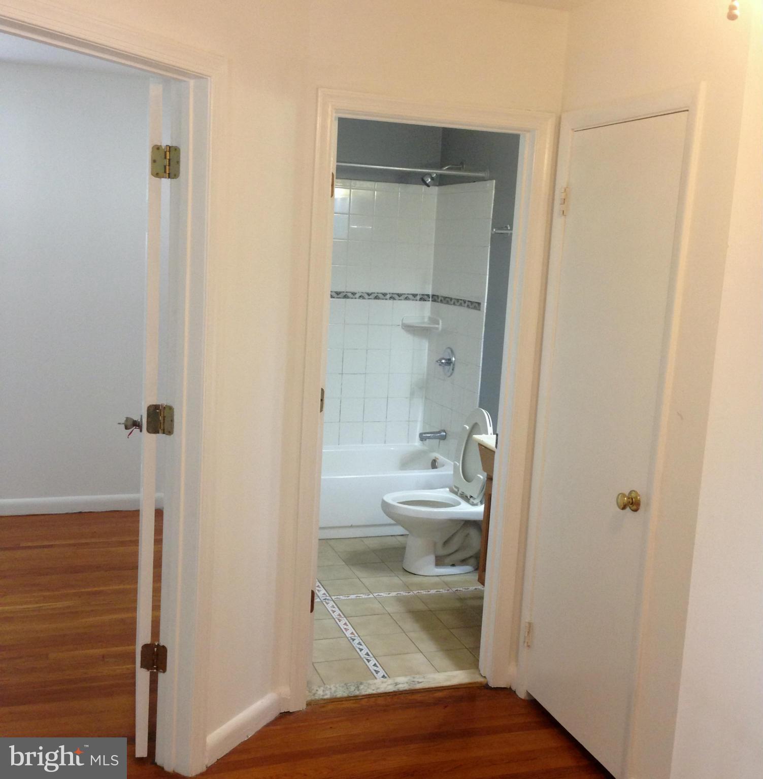 MT VERNON WOODS - Residential Lease