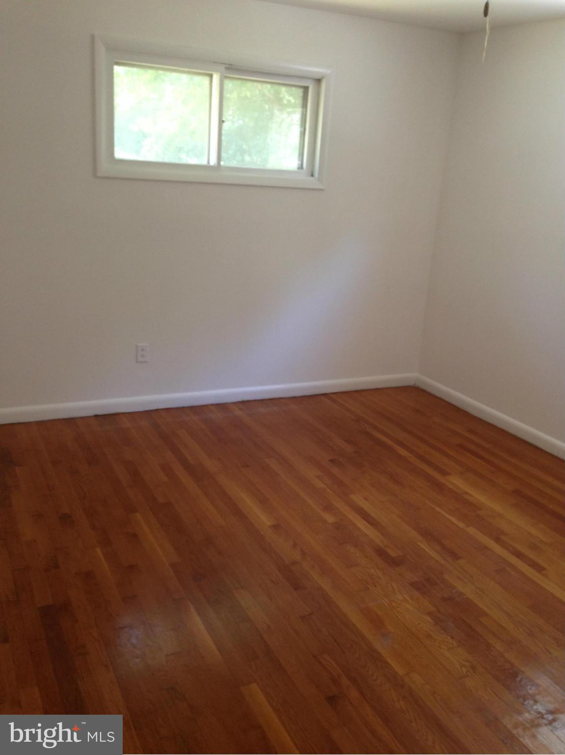 MT VERNON WOODS - Residential Lease