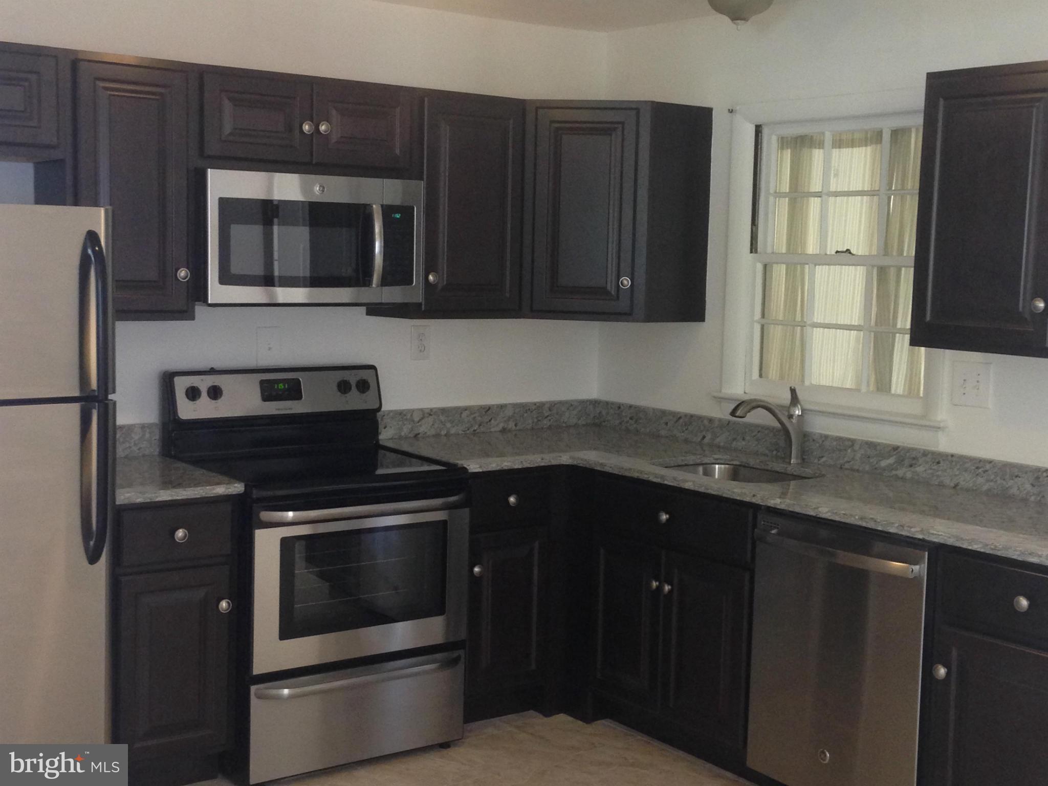 MT VERNON WOODS - Residential Lease