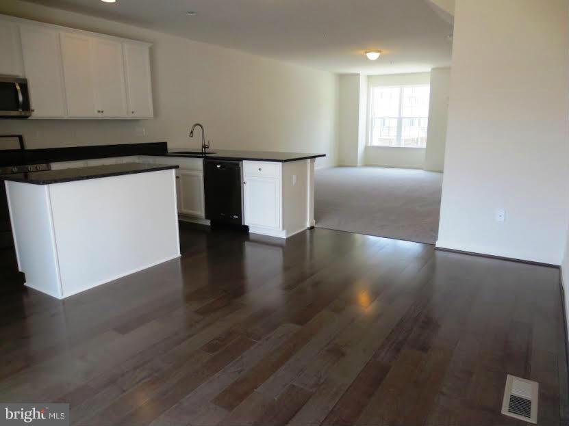 PRESERVE AT WINDLASS RUN - Residential