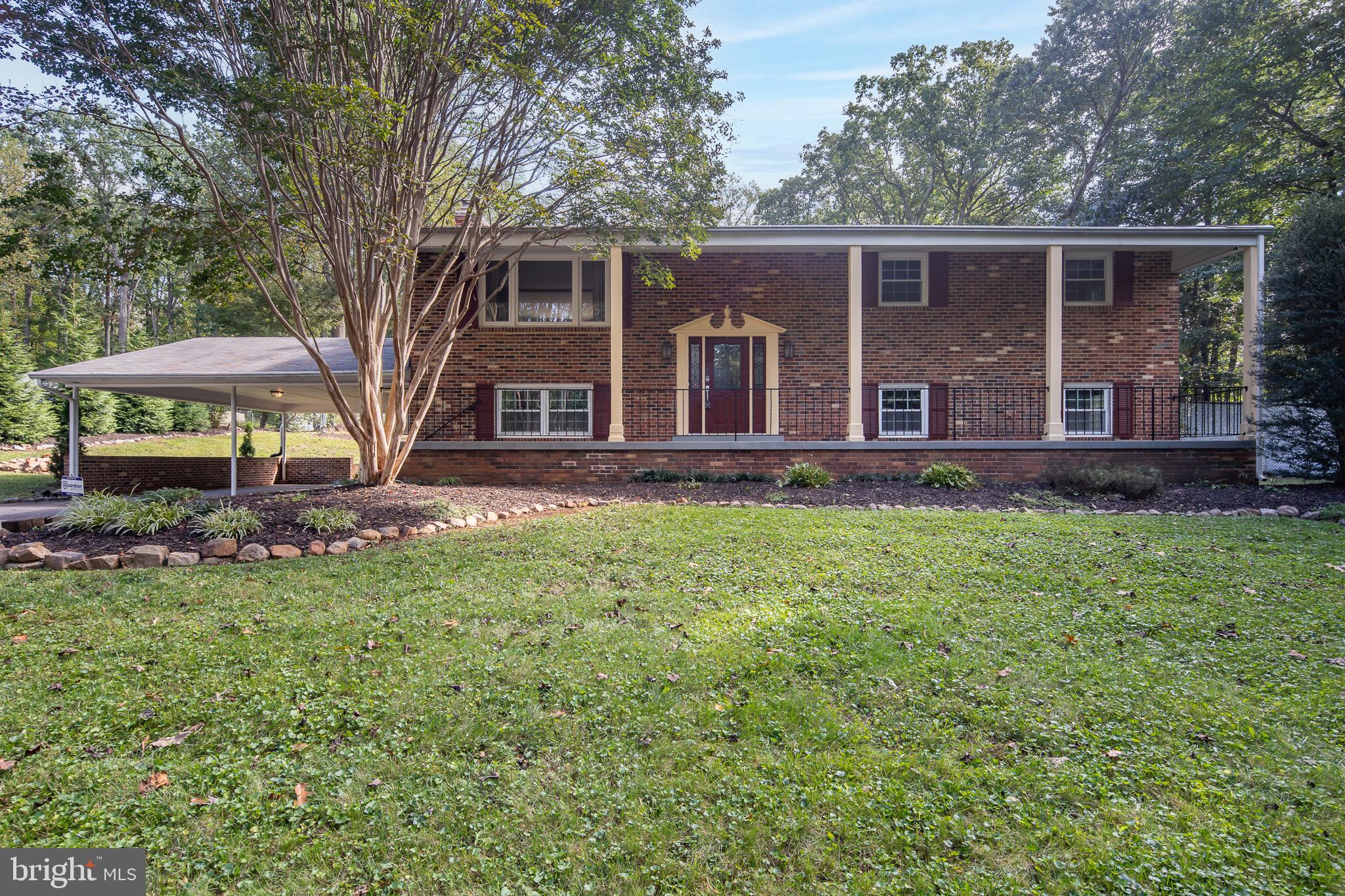 WATERFALL - Residential