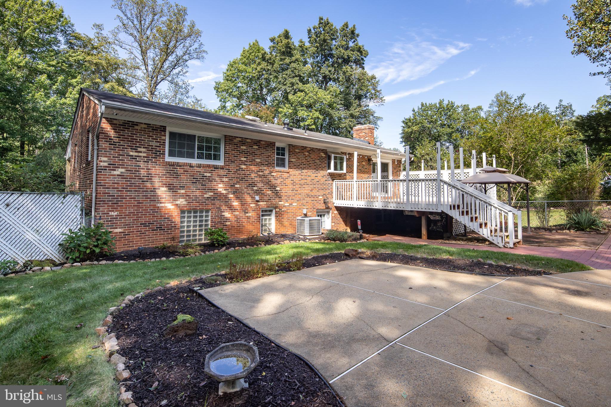 WATERFALL - Residential