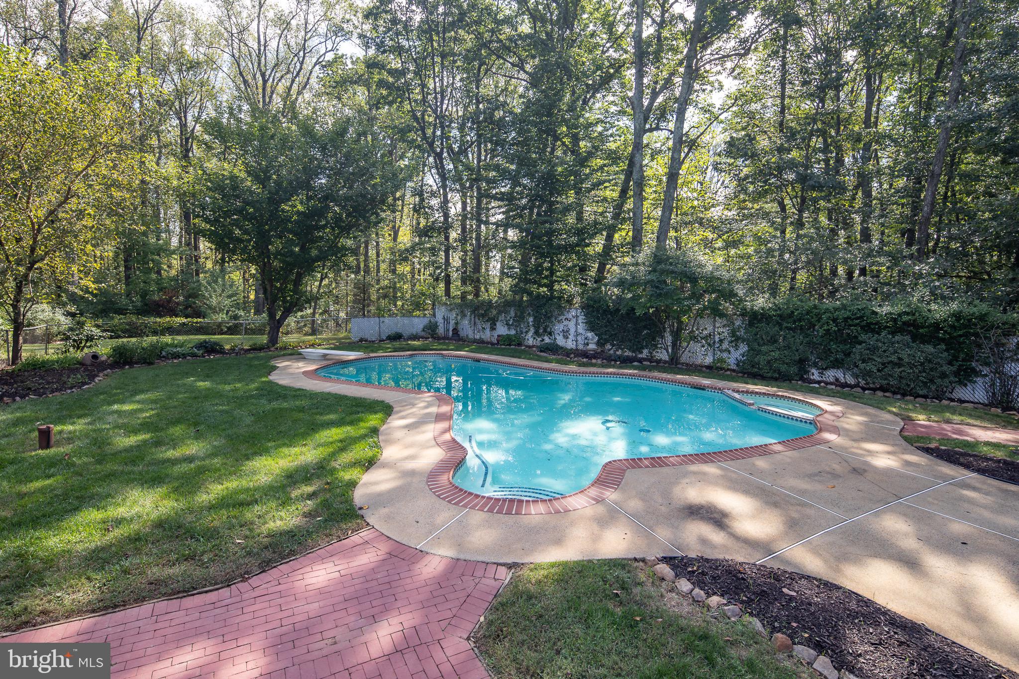 WATERFALL - Residential