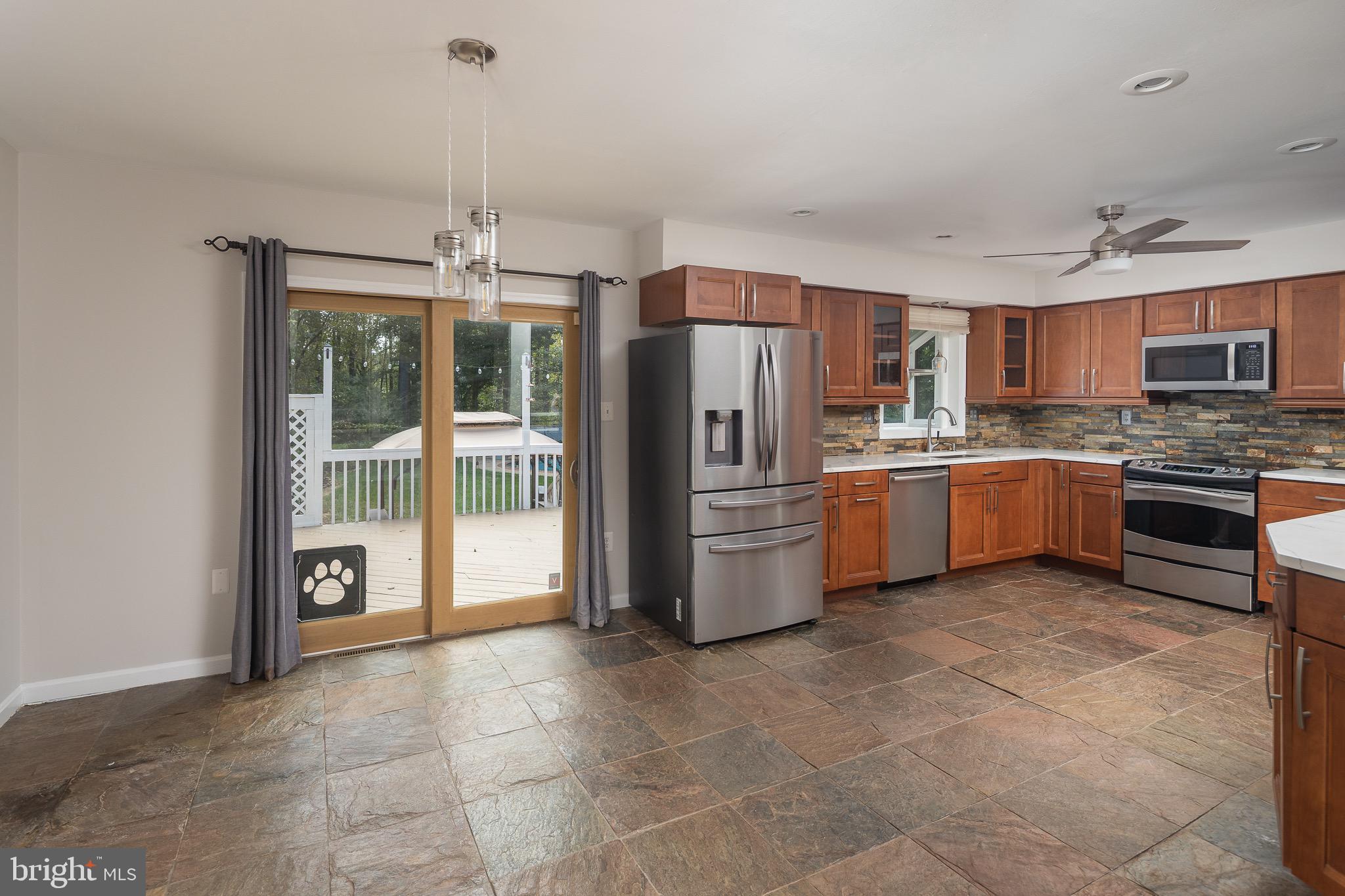 WATERFALL - Residential