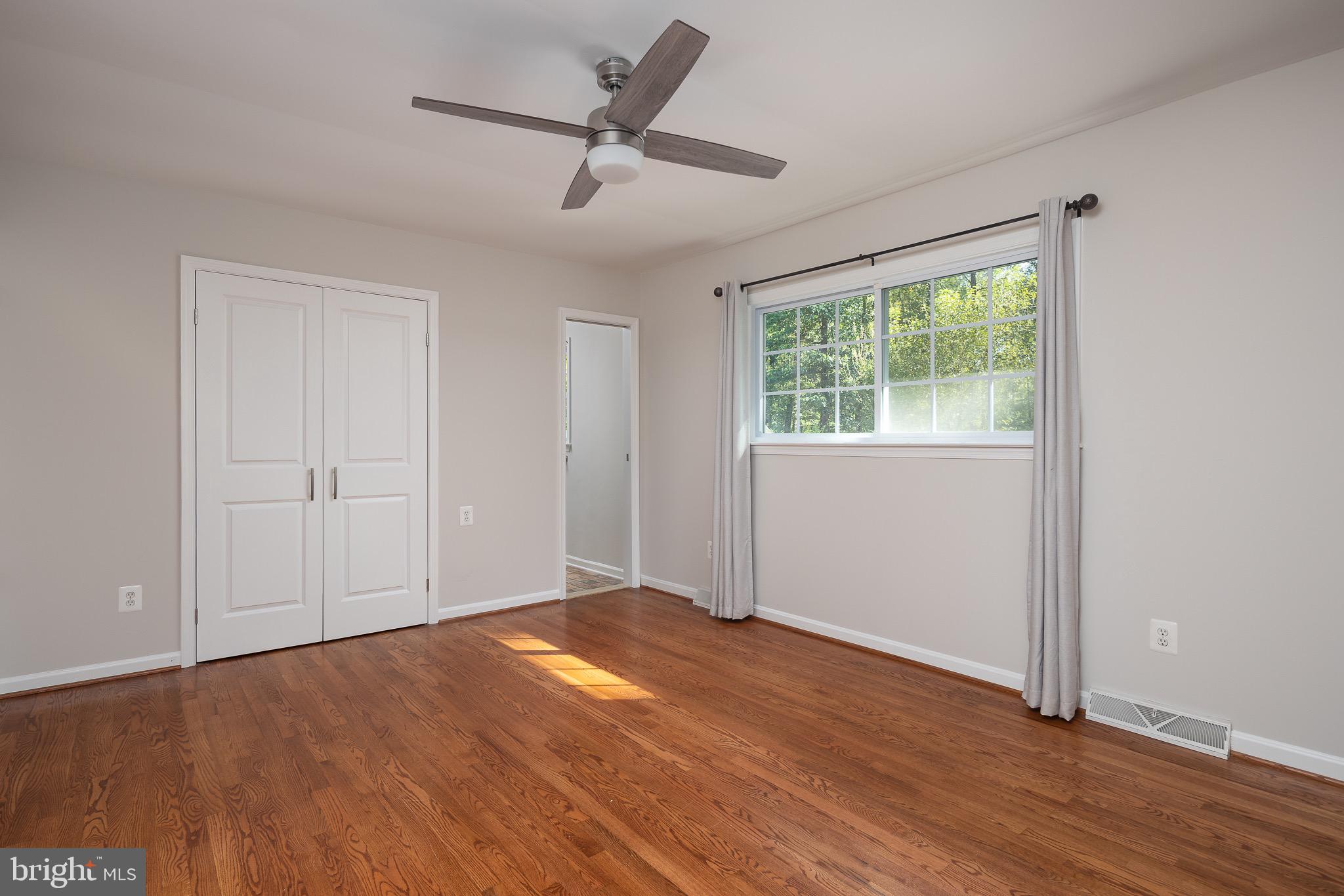 WATERFALL - Residential