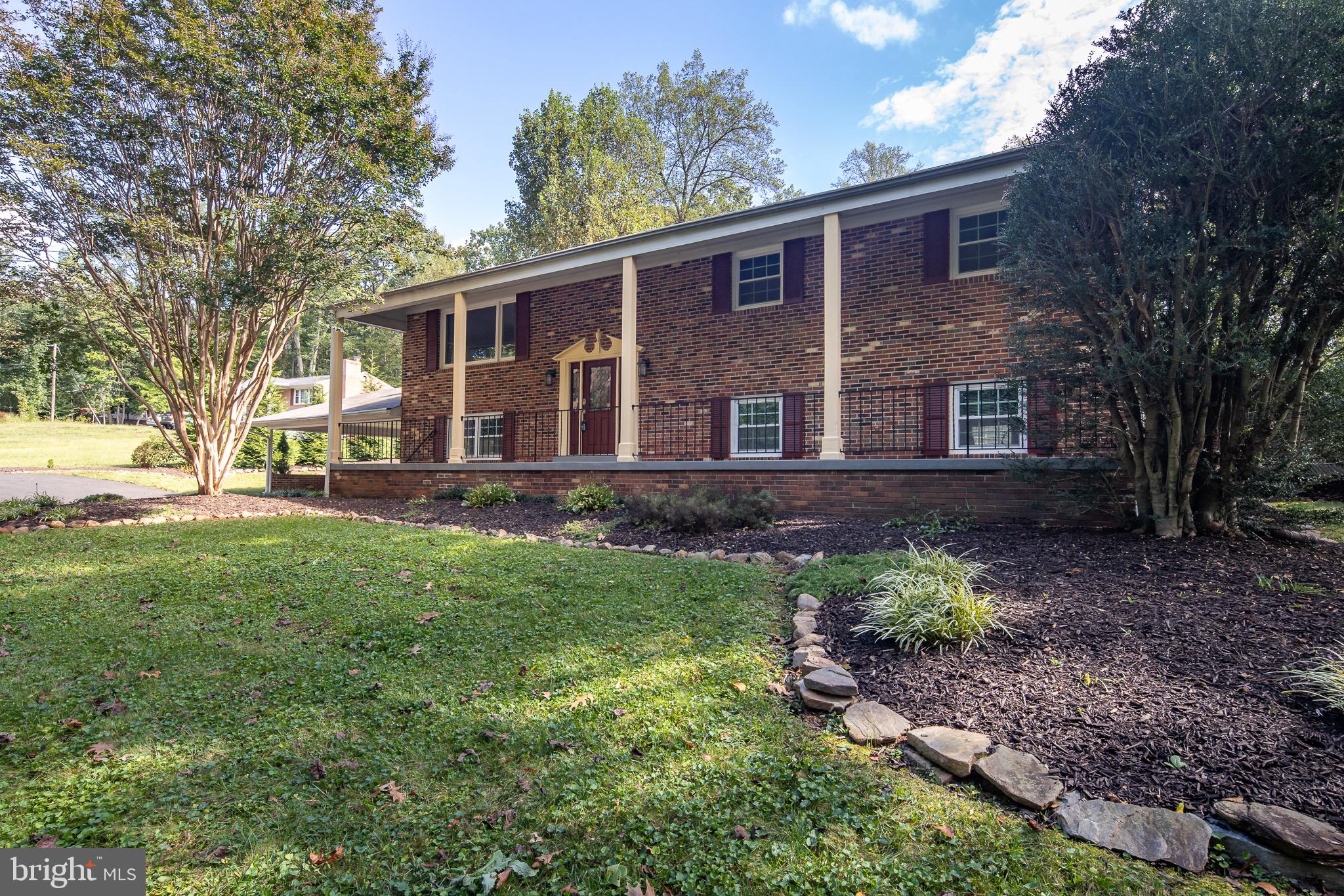 WATERFALL - Residential
