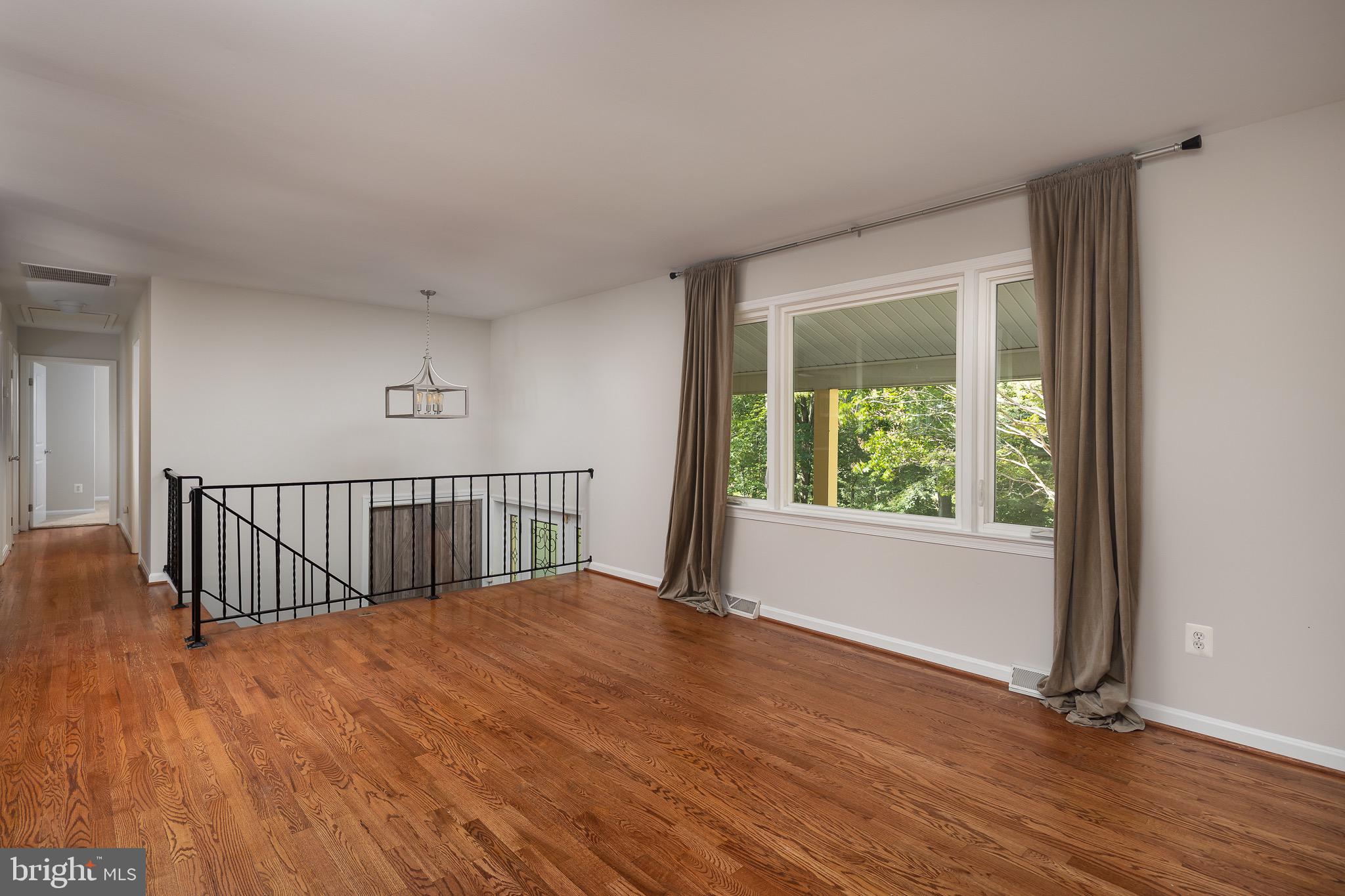 WATERFALL - Residential