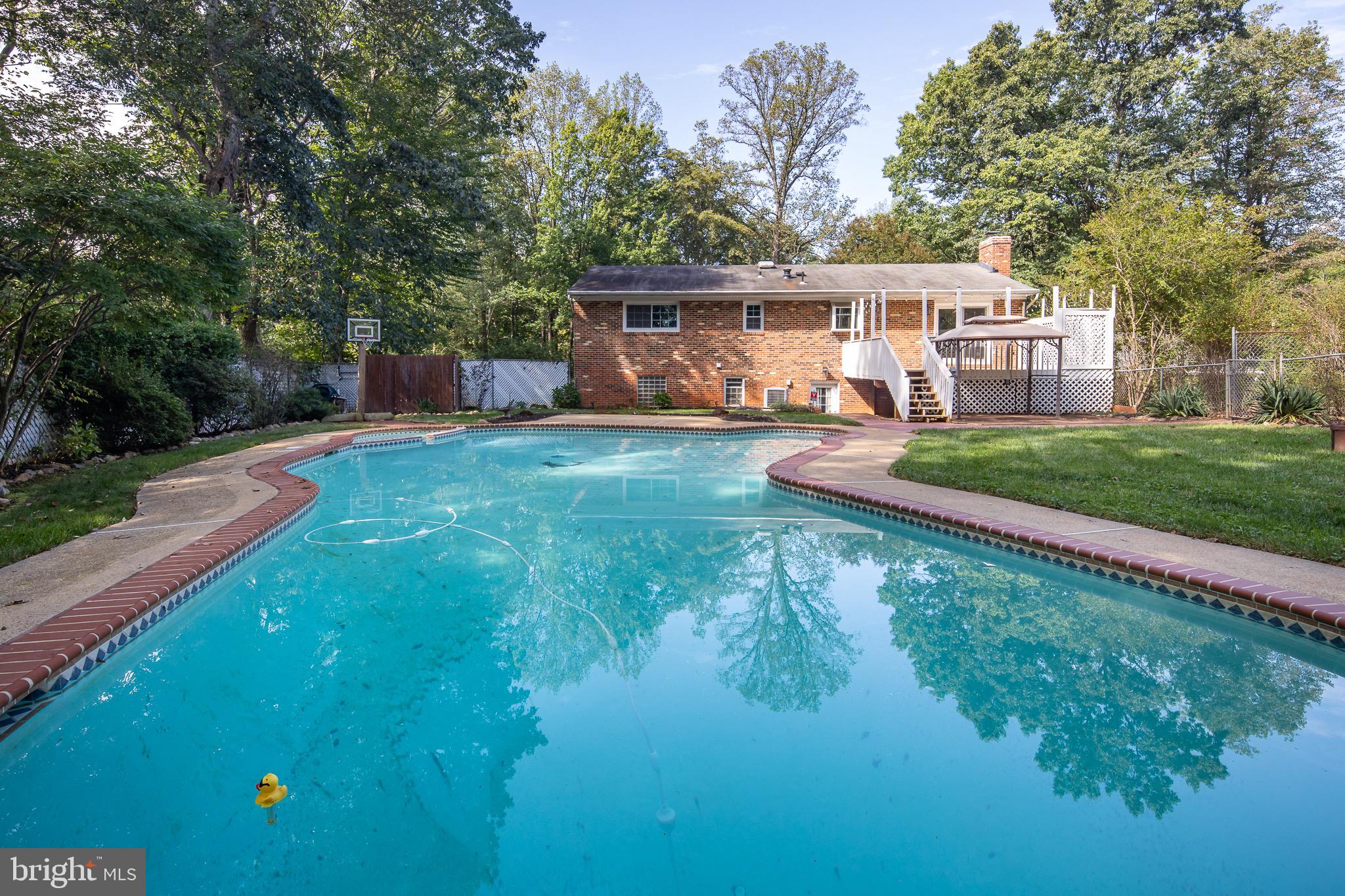 WATERFALL - Residential