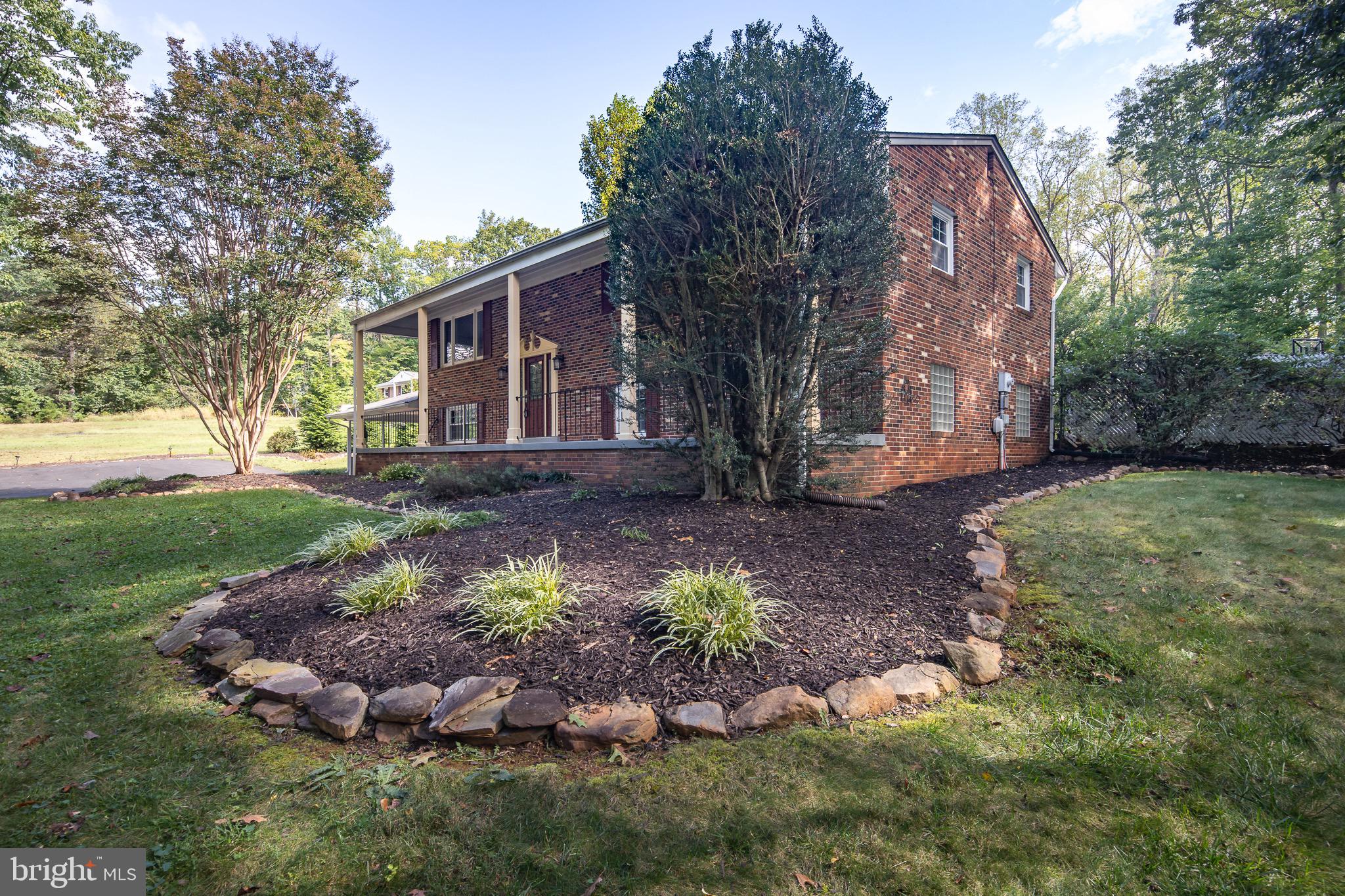 WATERFALL - Residential