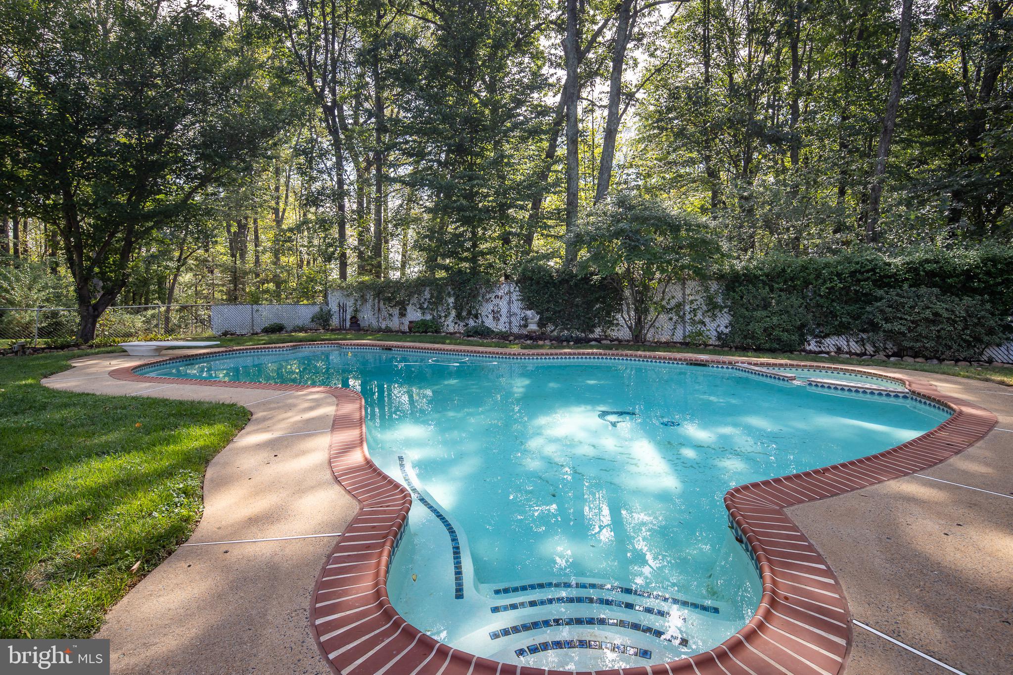 WATERFALL - Residential