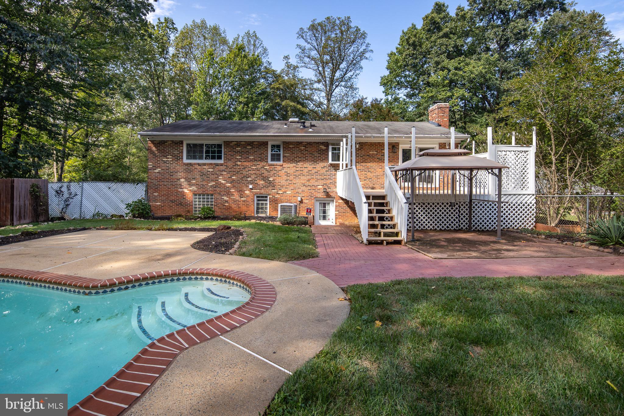 WATERFALL - Residential