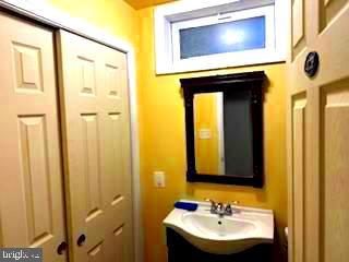 FRAN-DEL - Residential Lease