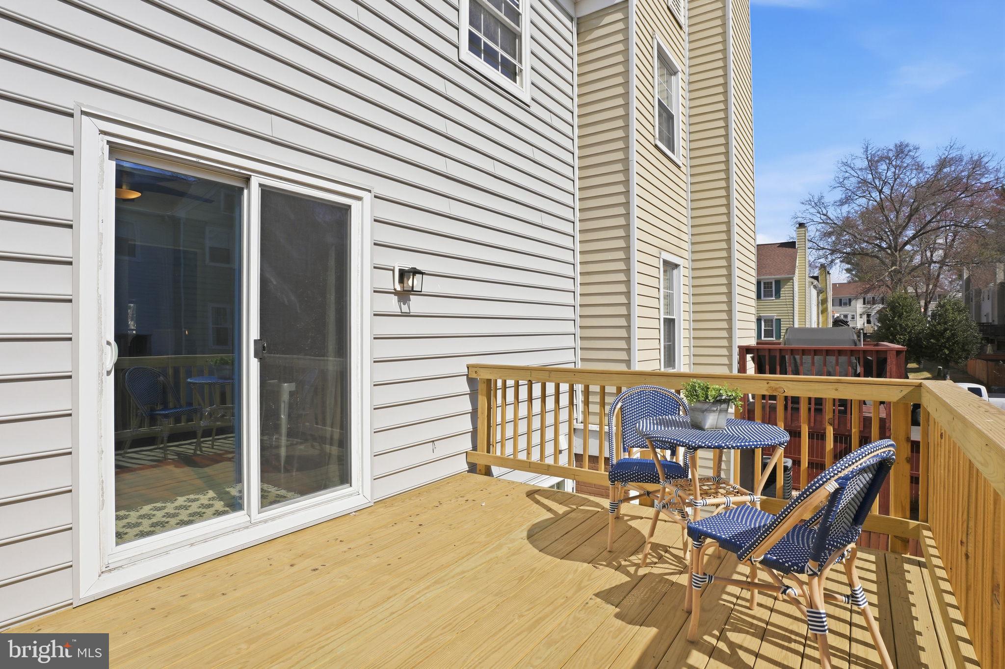 CROFTON MEWS CONDO - Residential