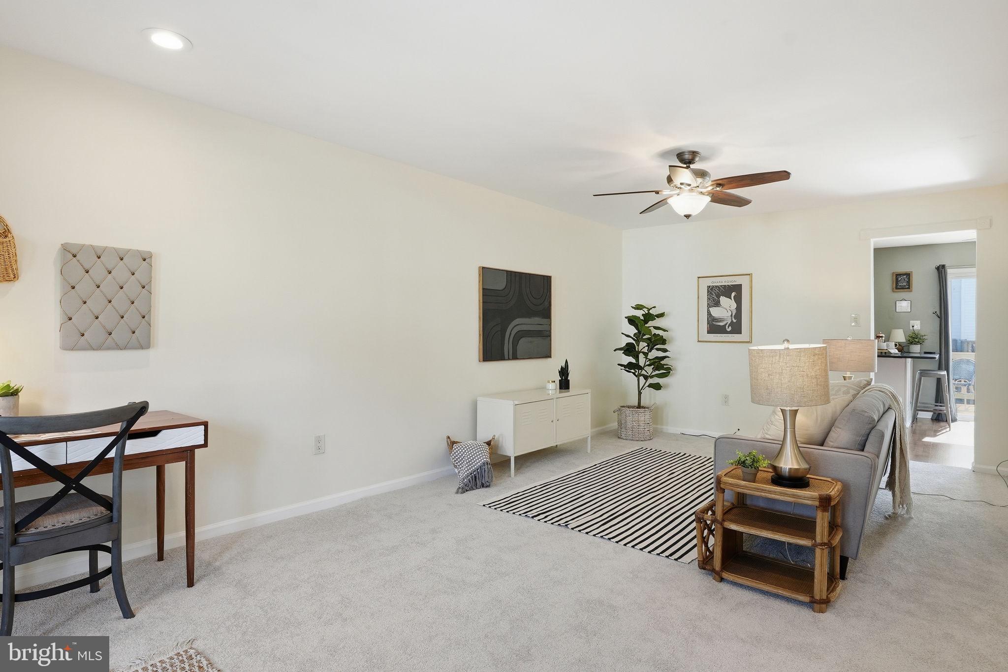 CROFTON MEWS CONDO - Residential