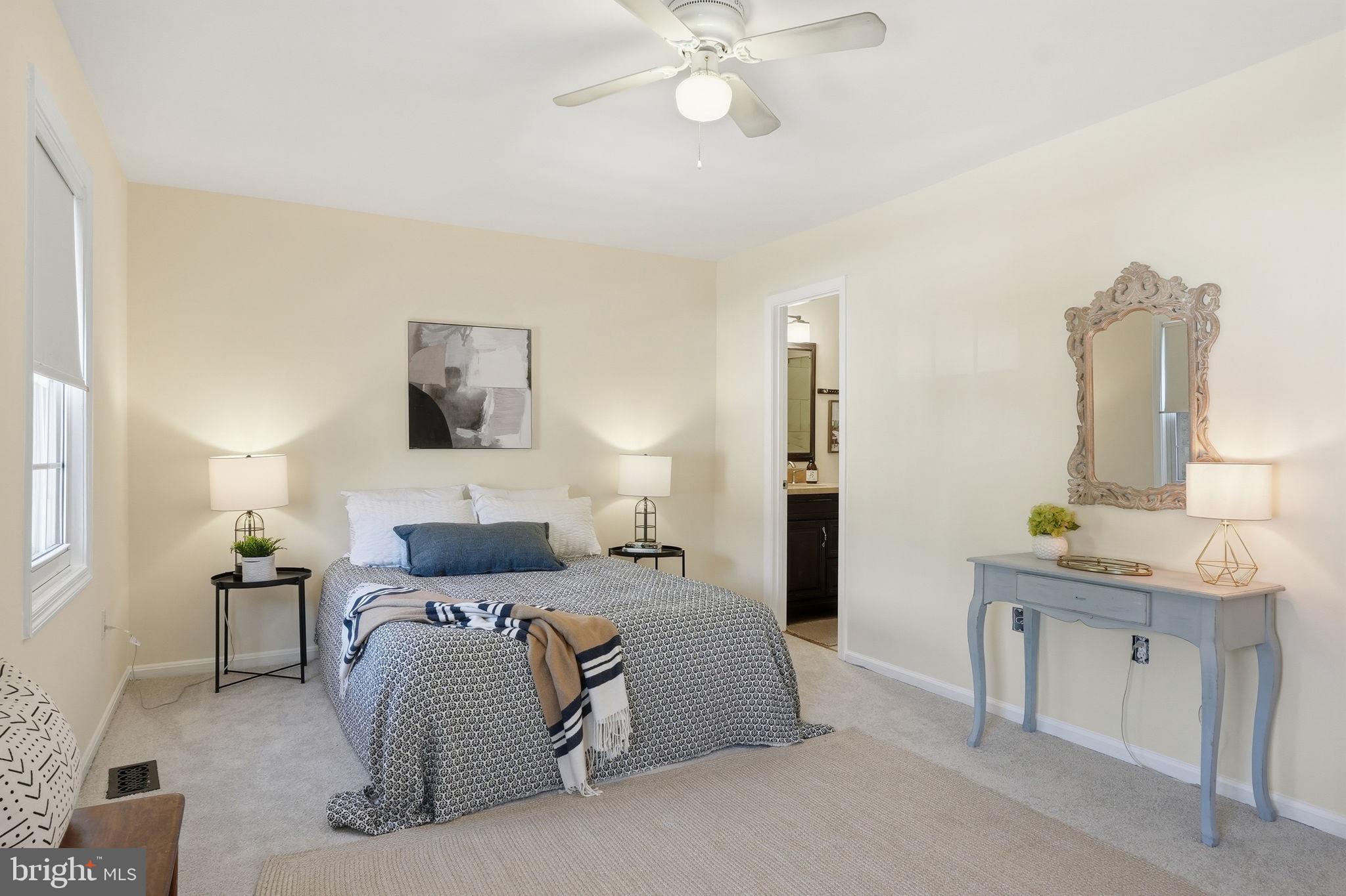 CROFTON MEWS CONDO - Residential