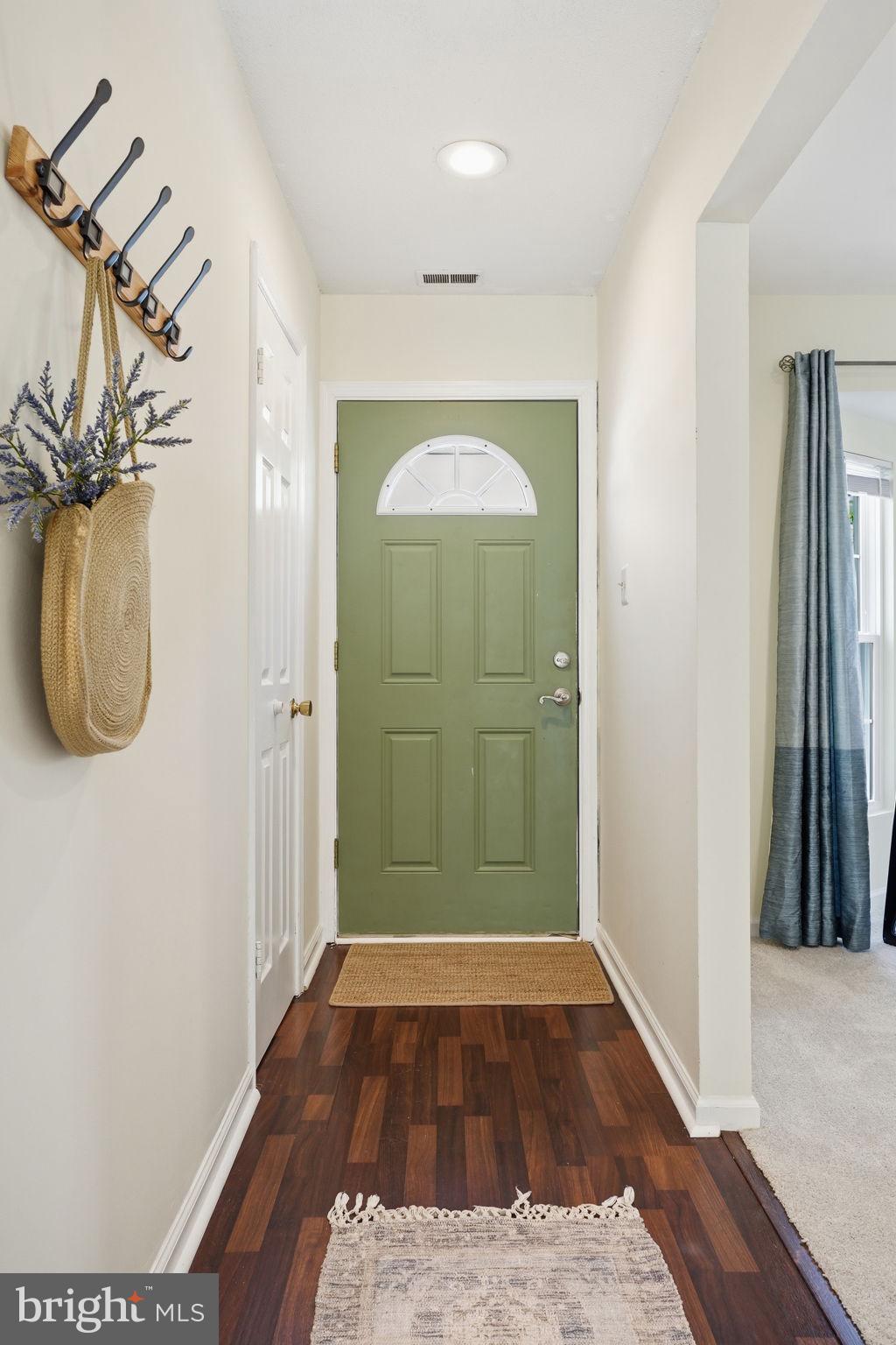 CROFTON MEWS CONDO - Residential