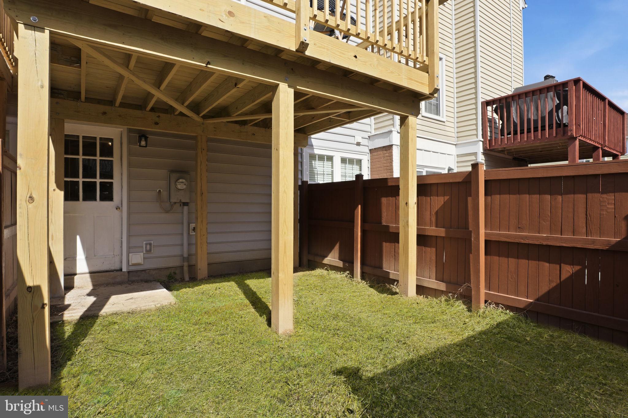 CROFTON MEWS CONDO - Residential