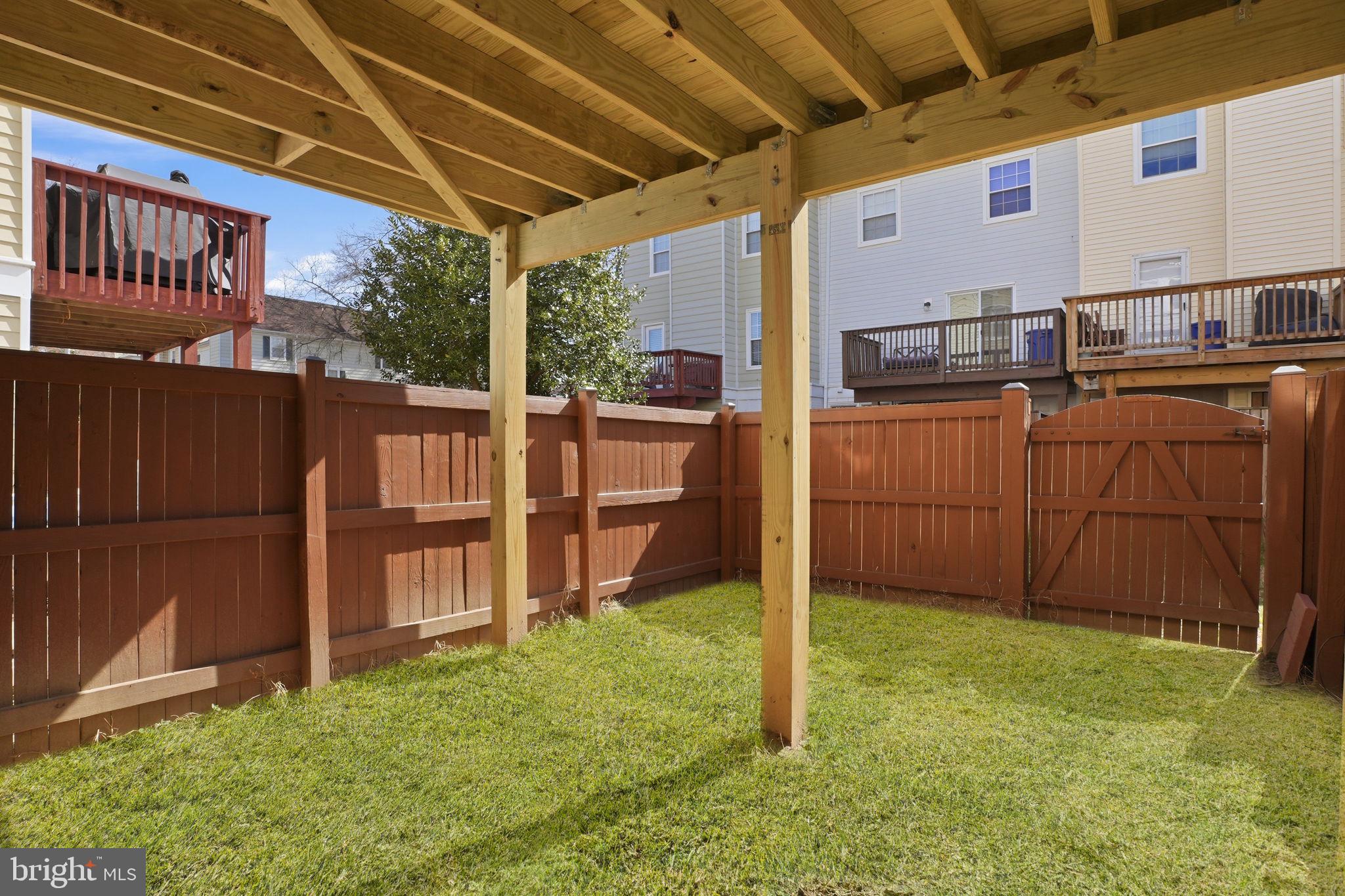 CROFTON MEWS CONDO - Residential