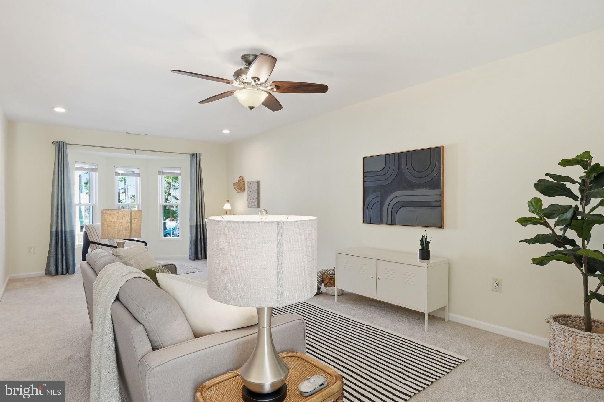 CROFTON MEWS CONDO - Residential