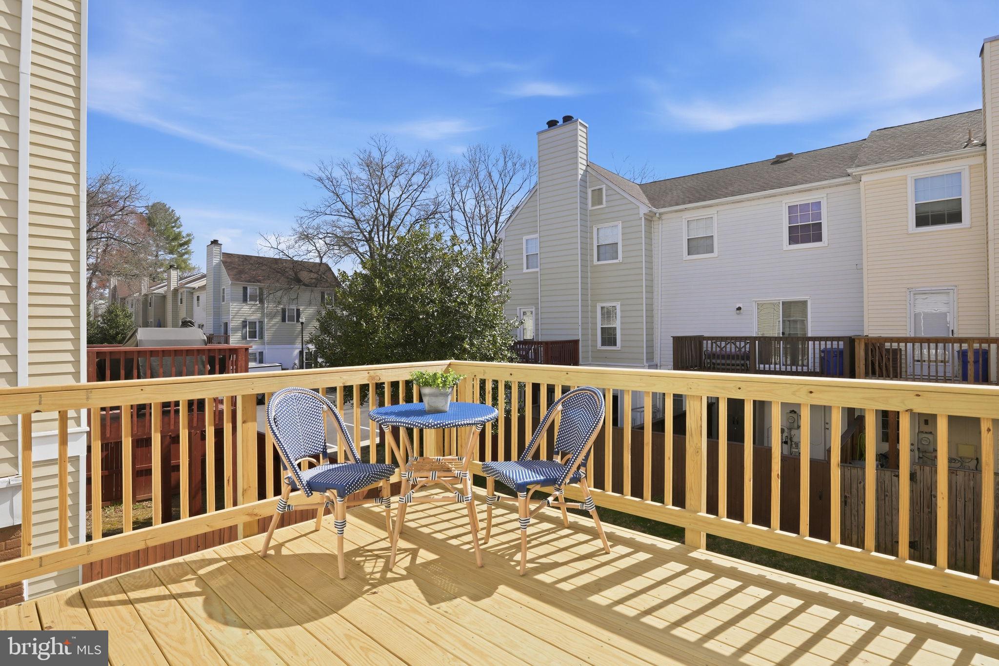 CROFTON MEWS CONDO - Residential