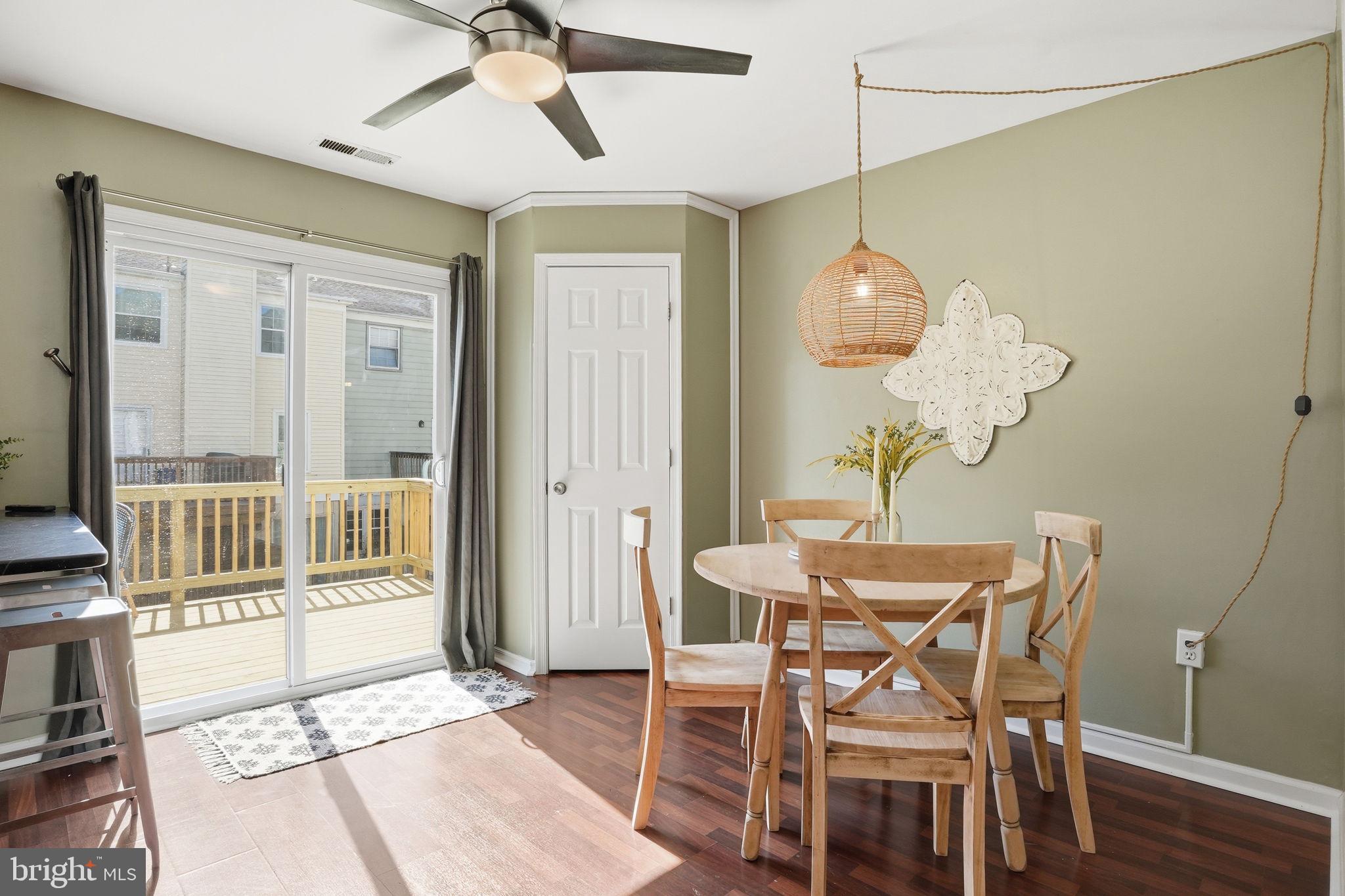 CROFTON MEWS CONDO - Residential