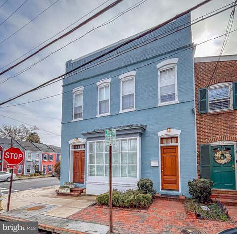 Photo of 500 Gibbon Street, ALEXANDRIA, VA 22314 (MLS # VAAX2054298)