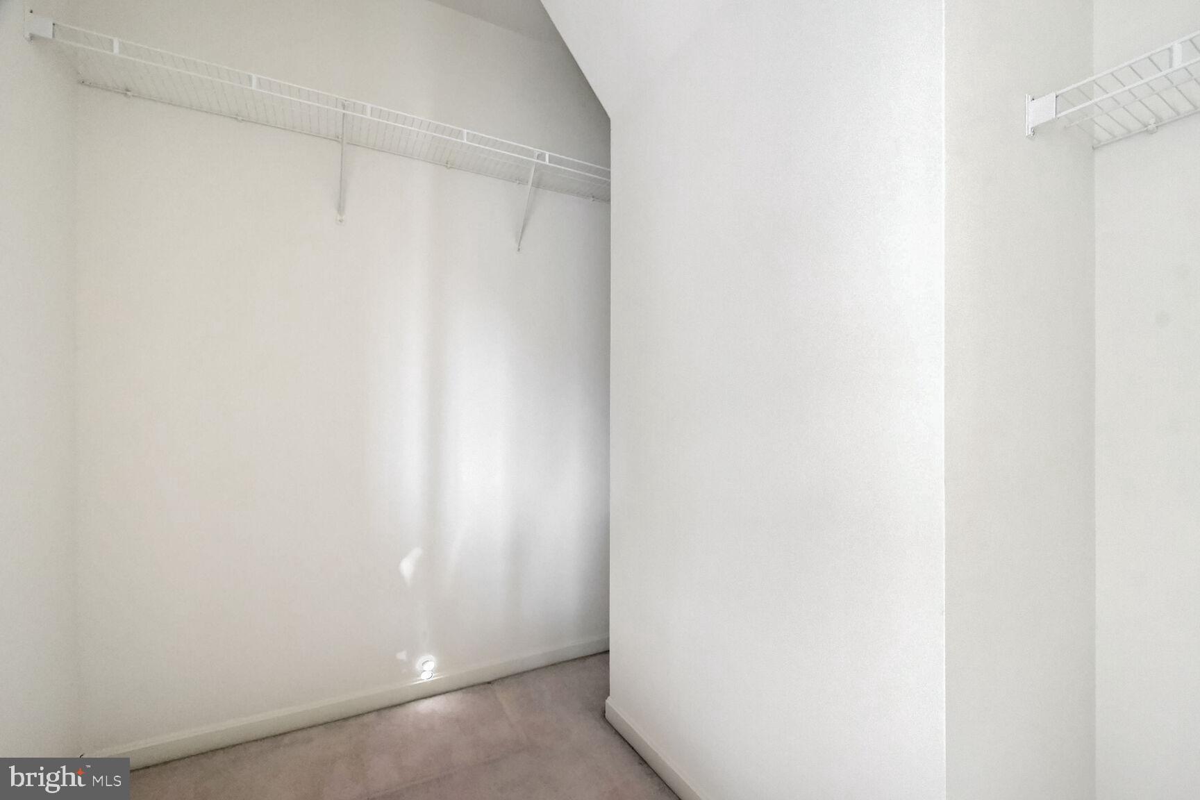 ASHBROOK VILLAGE - Residential Lease