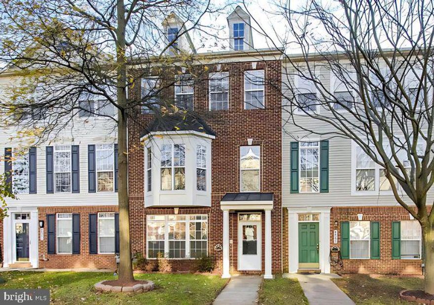 Minimum $90k/year income. Maximum 2 incomes to qualify. Minimum 18-month lease. Annual rent adjustment. $65/adult application fee. $75 repair deductible. $100 lease renewal/addendum fee. No move-in fee. Ask agent for application, or use RentSpree