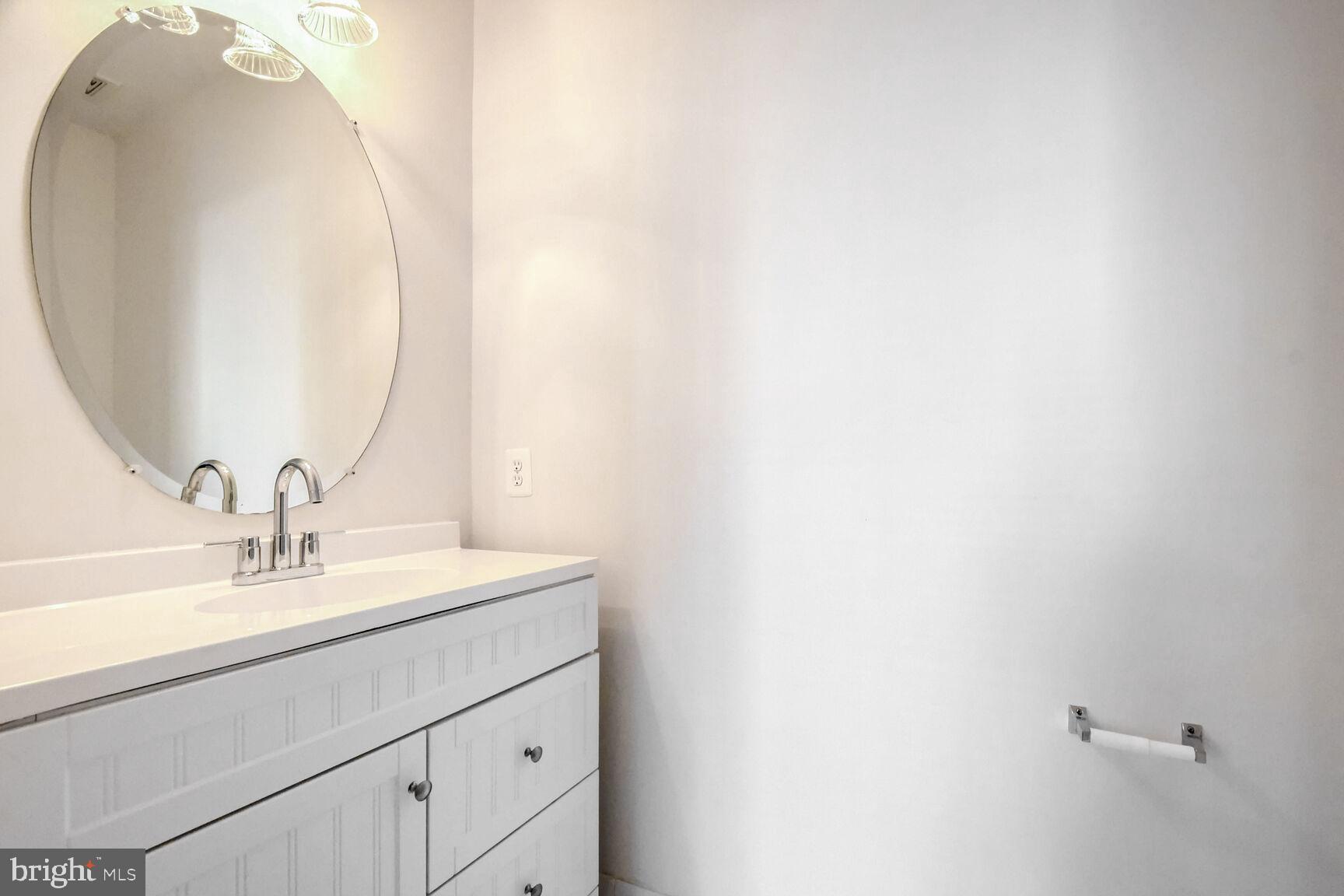 ASHBROOK VILLAGE - Residential Lease