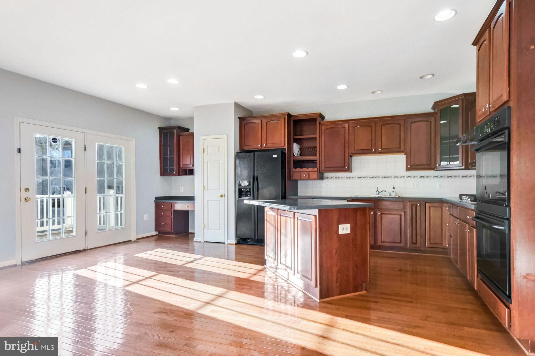 ASHBROOK VILLAGE - Residential Lease