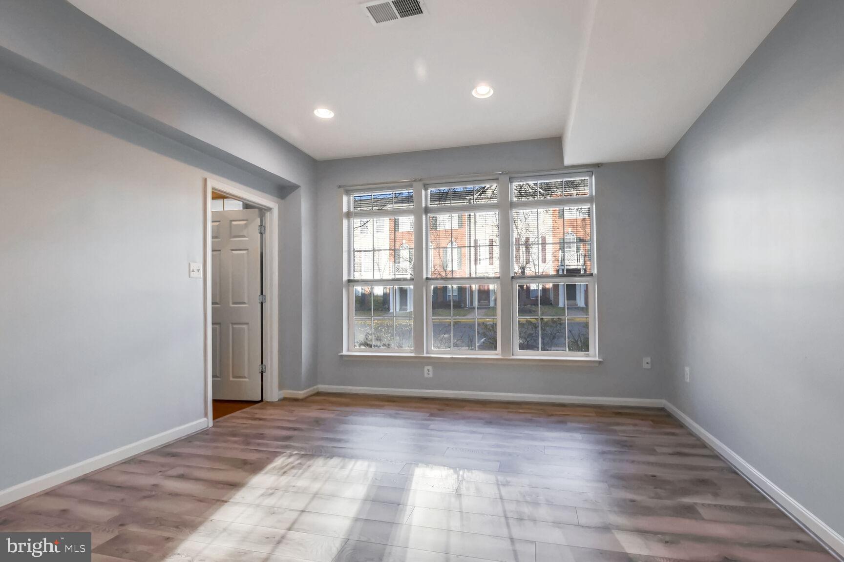 ASHBROOK VILLAGE - Residential Lease