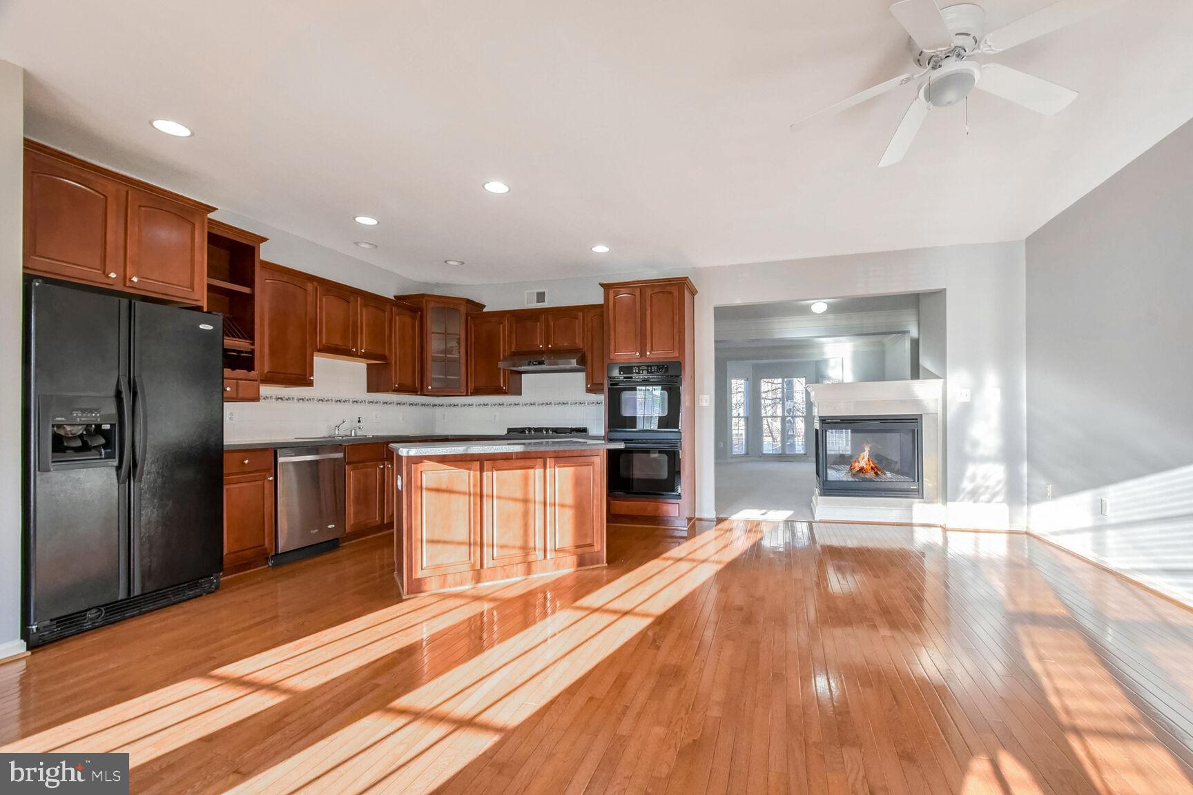 ASHBROOK VILLAGE - Residential Lease