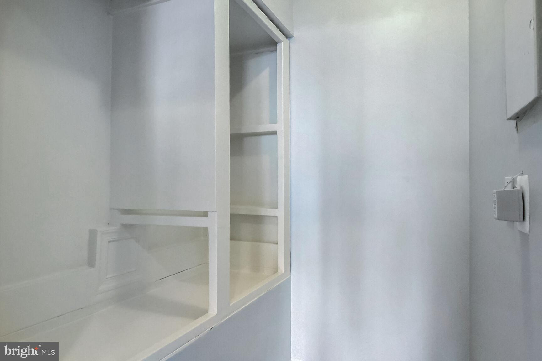 ASHBROOK VILLAGE - Residential Lease