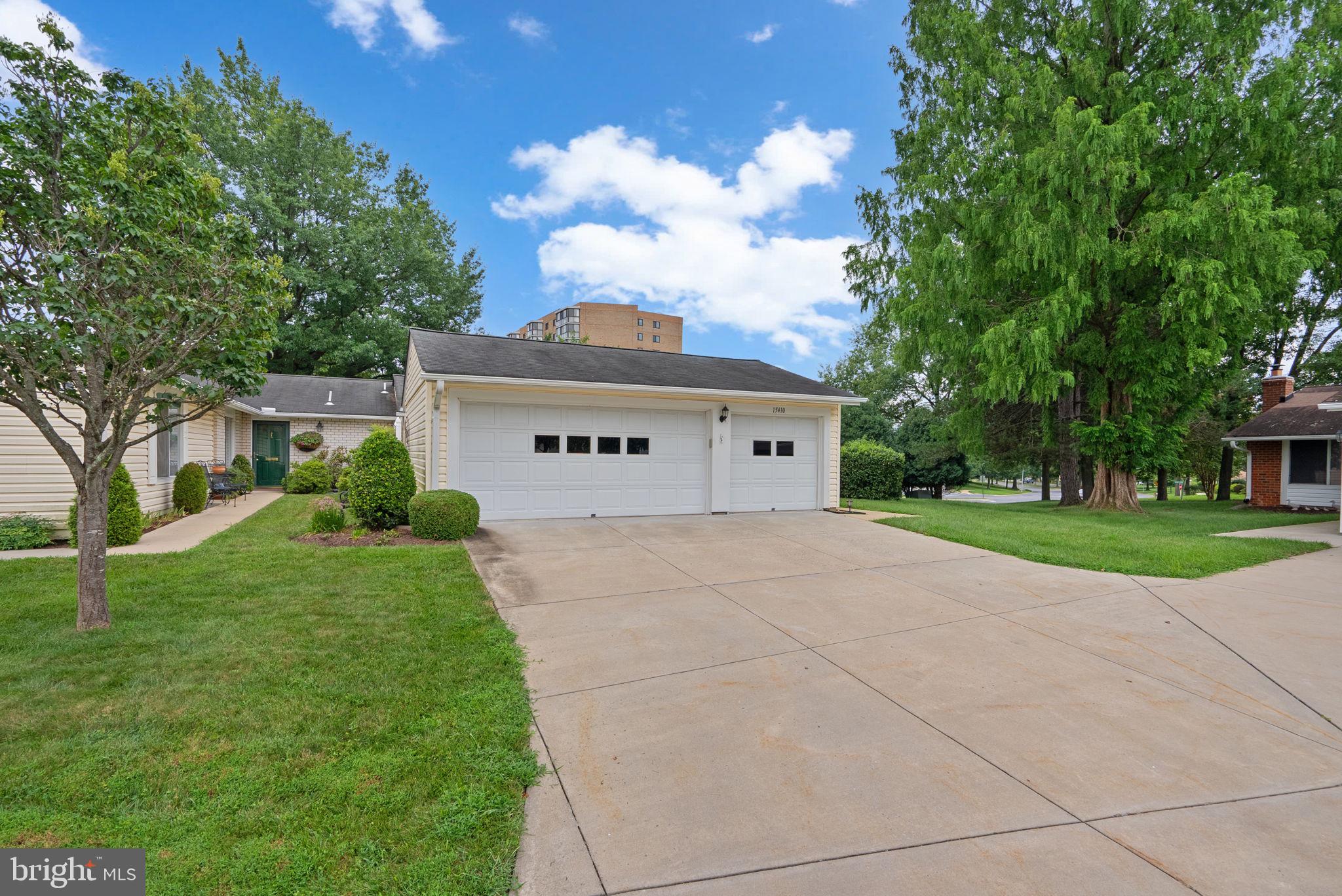 15410 BRAMBLEWOOD DRIVE