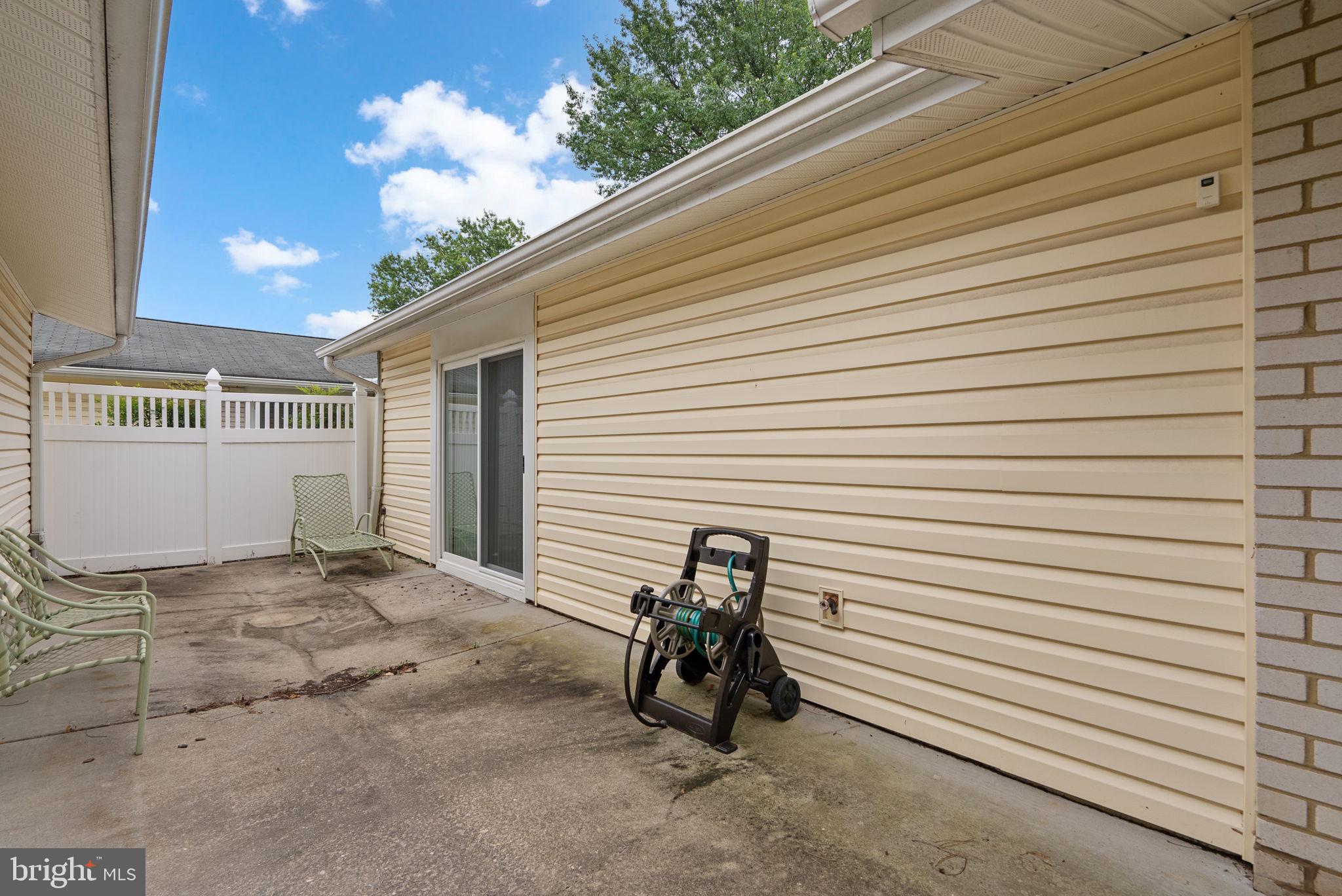 15410 BRAMBLEWOOD DRIVE