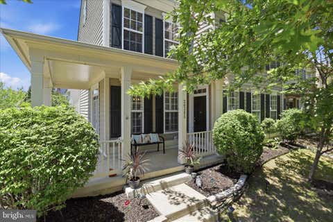 Townhouse For Sale - 20385 Bowfonds Street<br/> ASHBURN, VA 20147