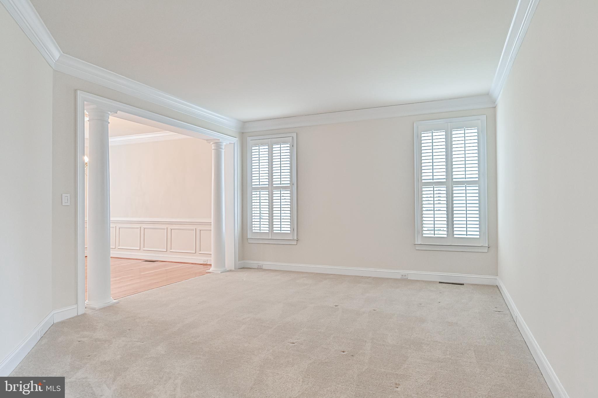 LORD FAIRFAX MANORS - Residential