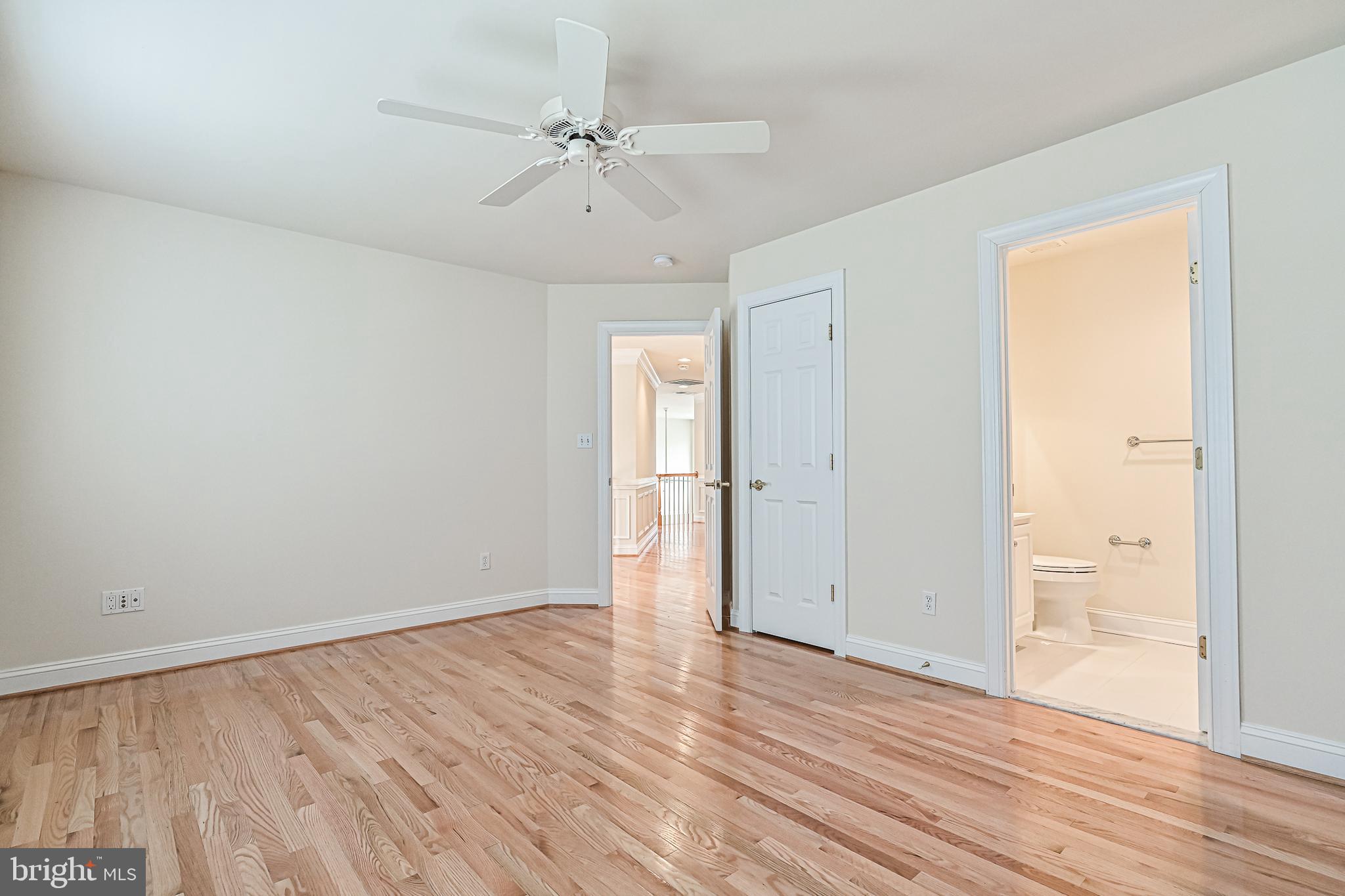 LORD FAIRFAX MANORS - Residential