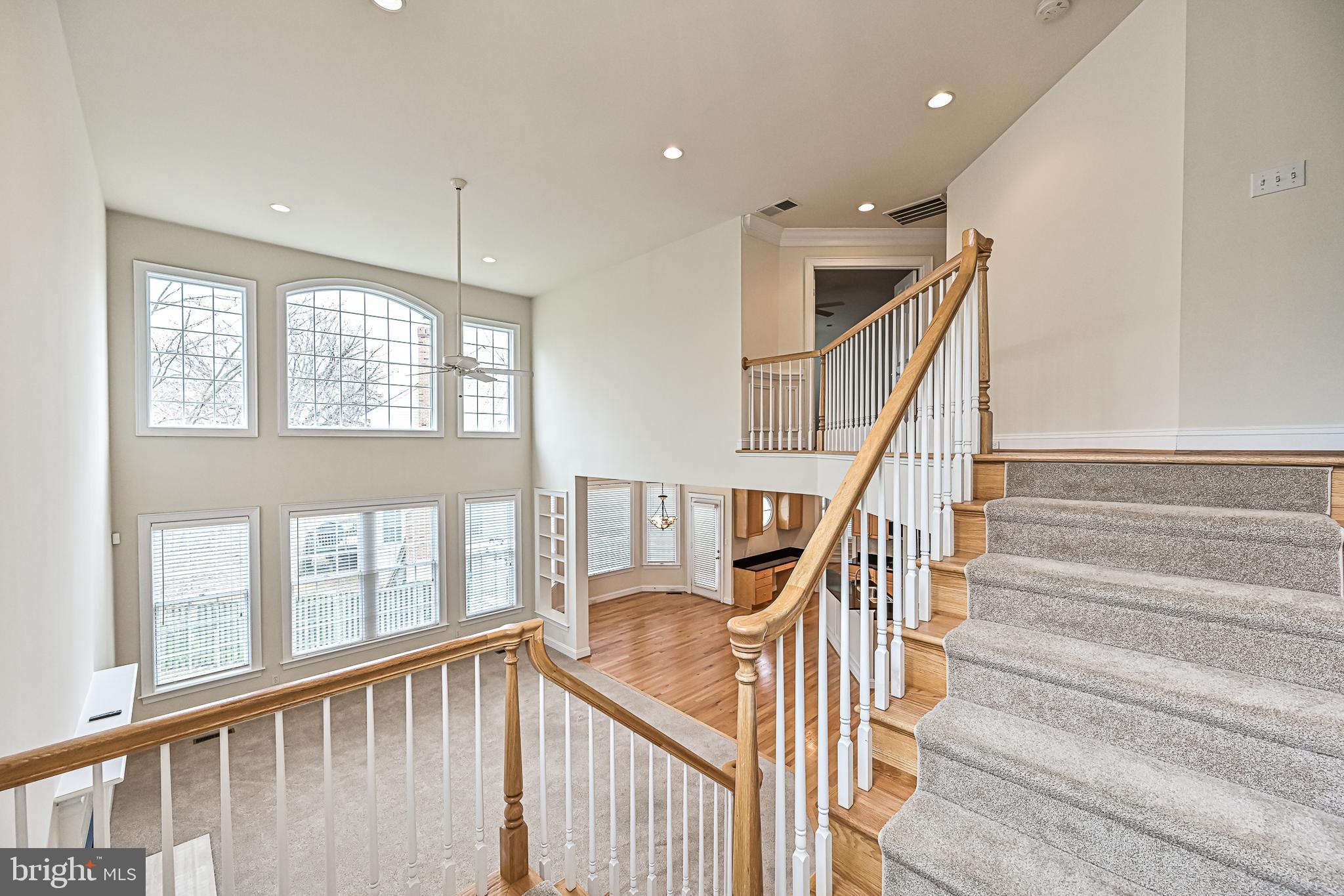 LORD FAIRFAX MANORS - Residential