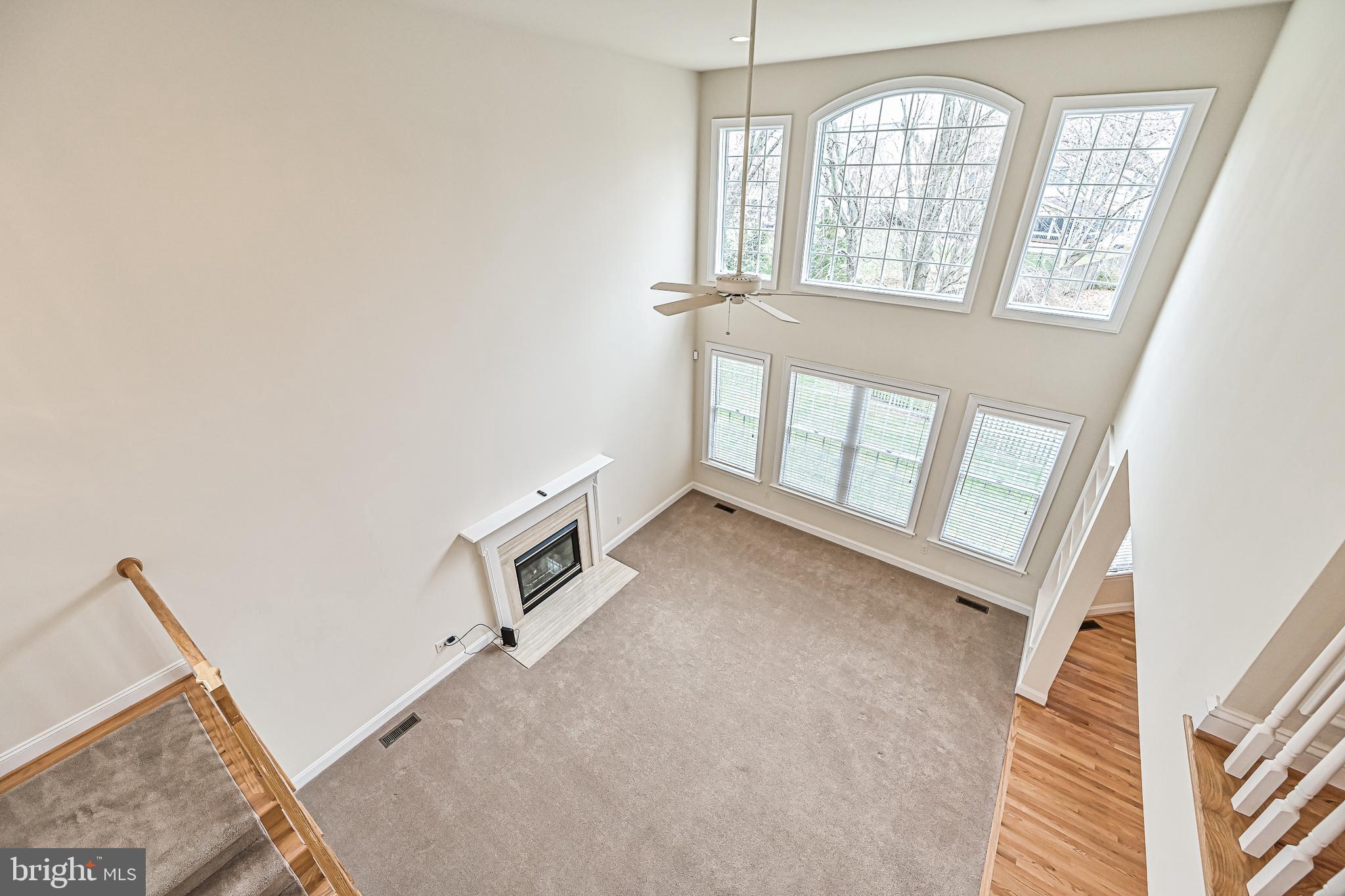 LORD FAIRFAX MANORS - Residential