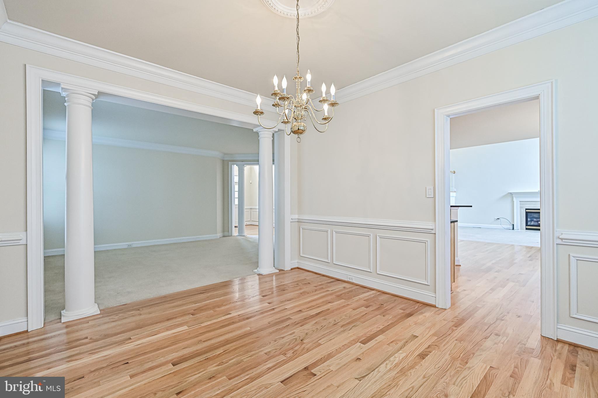 LORD FAIRFAX MANORS - Residential